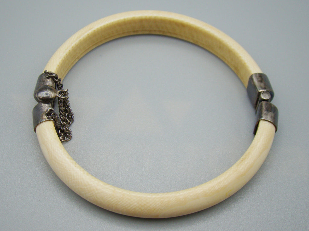 Antique Ivory, Natural Ivory, Ivory Bracelet, Mediterranean Ivory, handcarved Ivory, Asien Ivory, Elephant Ivory