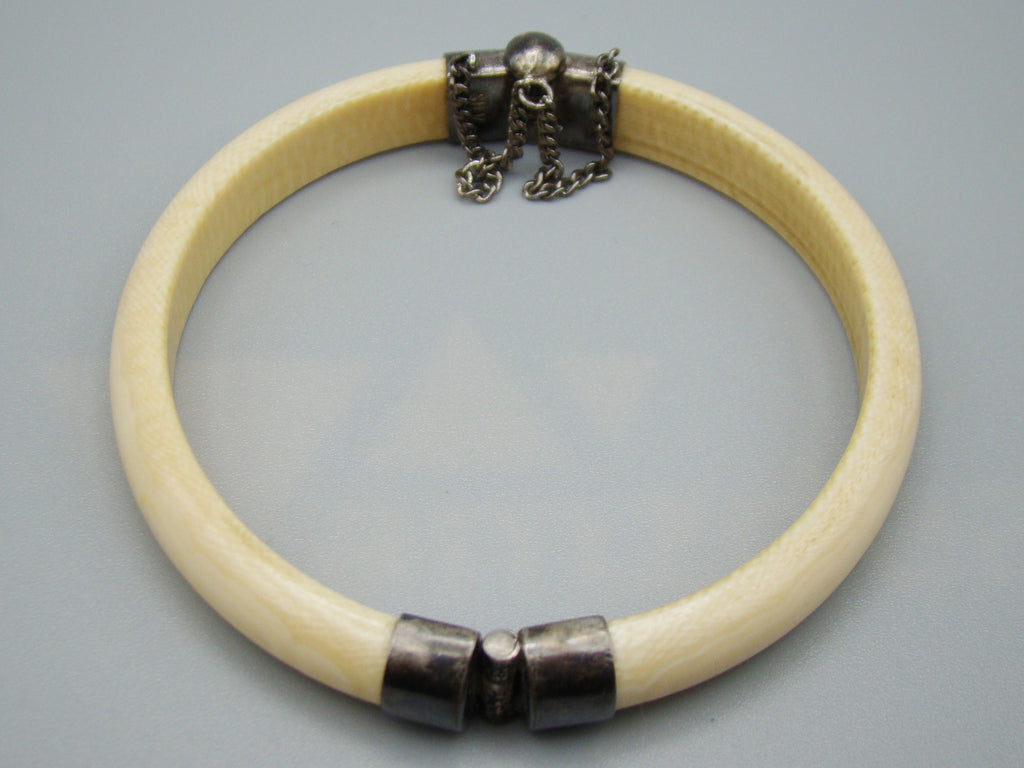 Antique Ivory, Natural Ivory, Ivory Bracelet, Mediterranean Ivory, handcarved Ivory, Asien Ivory, Elephant Ivory