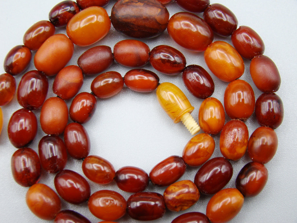 baltic amber, amber, antique, amber beads, egg Yolk, amber chain, Rosary beads, مسبحة, Masbaha, Muslim prayer beads حبيت الدورة ,العنبر الهندى