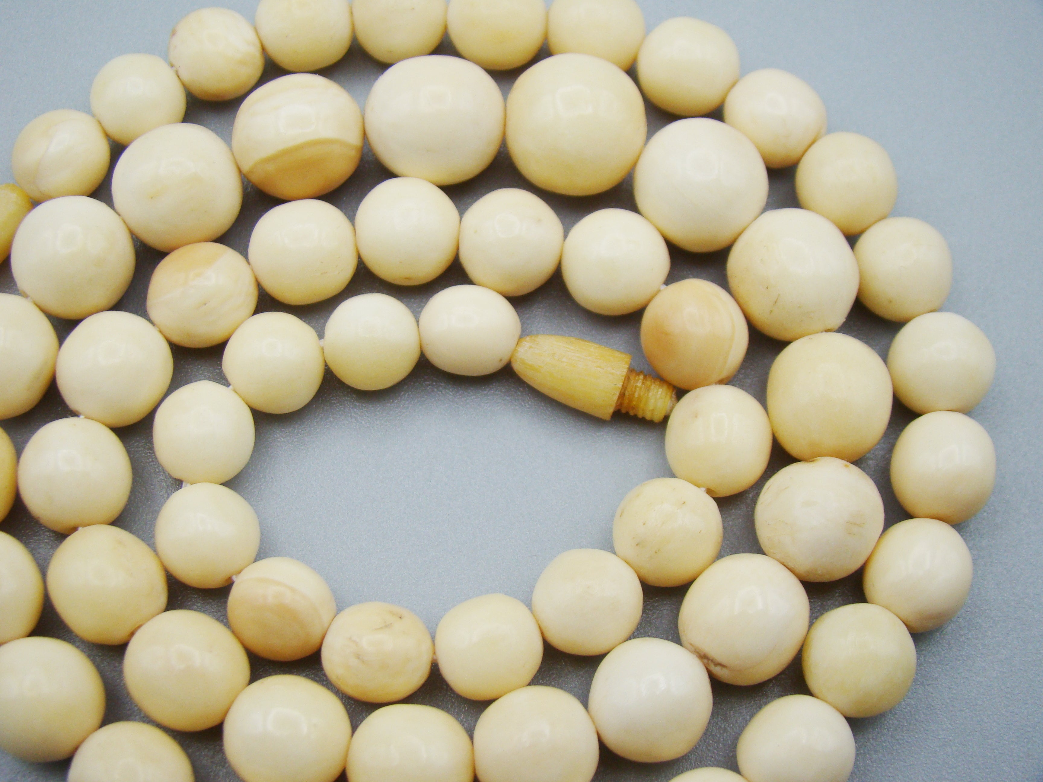 Antique Natural Elephant Ivory Necklace - Kingdom of Antique Arts