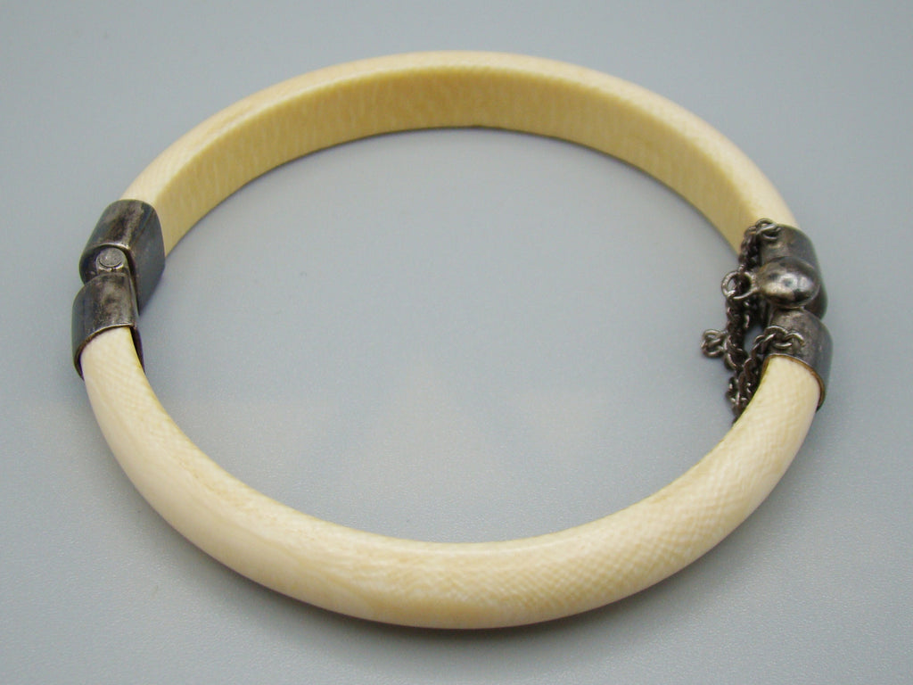 Antique Ivory, Natural Ivory, Ivory Bracelet, Mediterranean Ivory, handcarved Ivory, Asien Ivory, Elephant Ivory