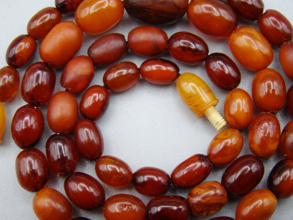 baltic amber, amber, antique, amber beads, egg Yolk, amber chain, Rosary beads, مسبحة, Masbaha, Muslim prayer beads حبيت الدورة ,العنبر الهندى