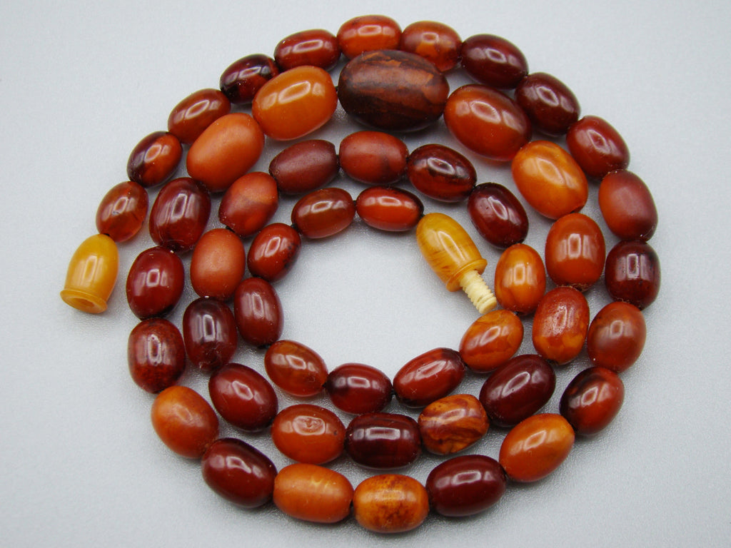 baltic amber, amber, antique, amber beads, egg Yolk, amber chain, Rosary beads, مسبحة, Masbaha, Muslim prayer beads حبيت الدورة ,العنبر الهندى