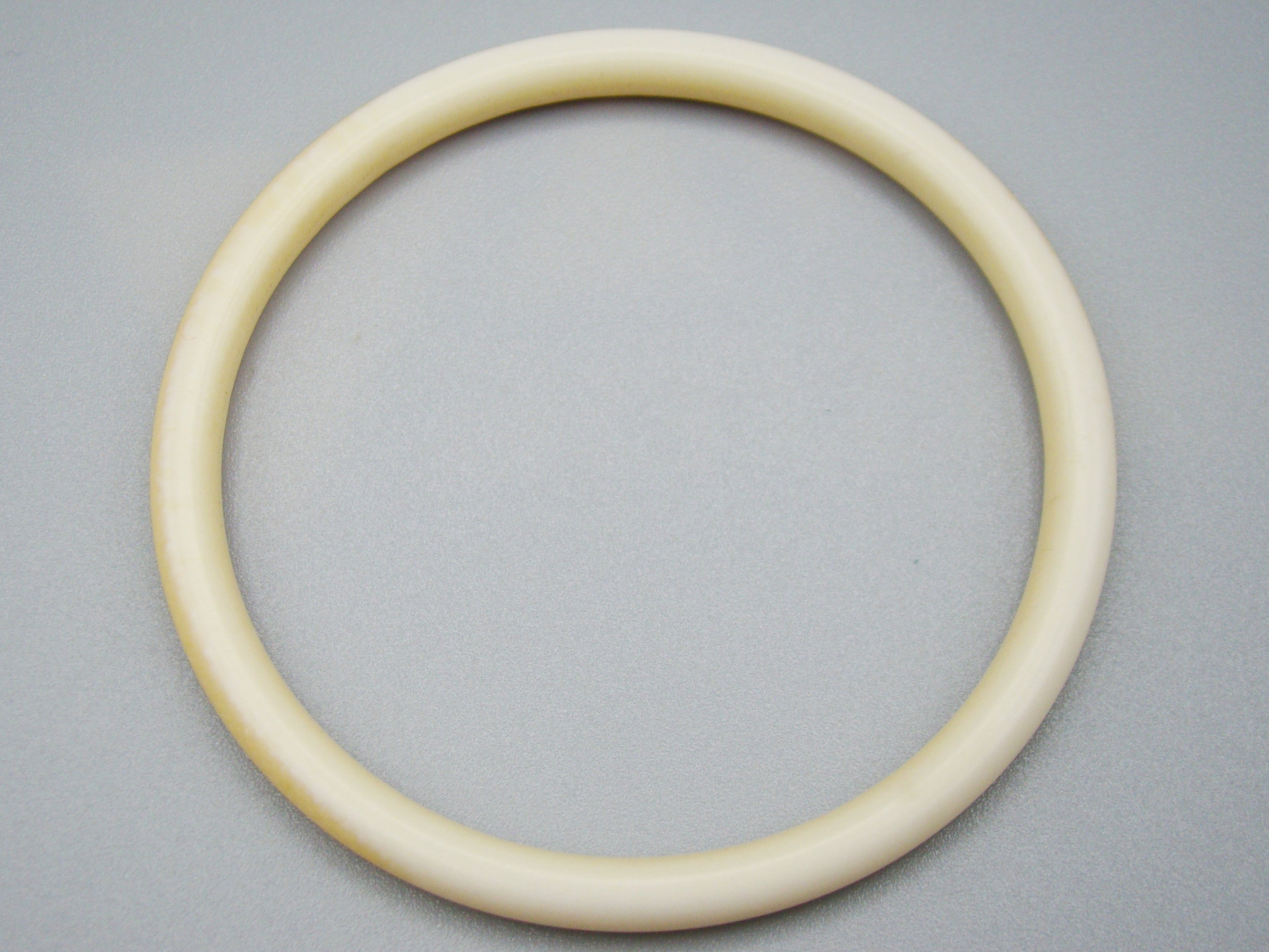 Antique Natural Elephant Ivory Bracelet - Kingdom of Antique Arts