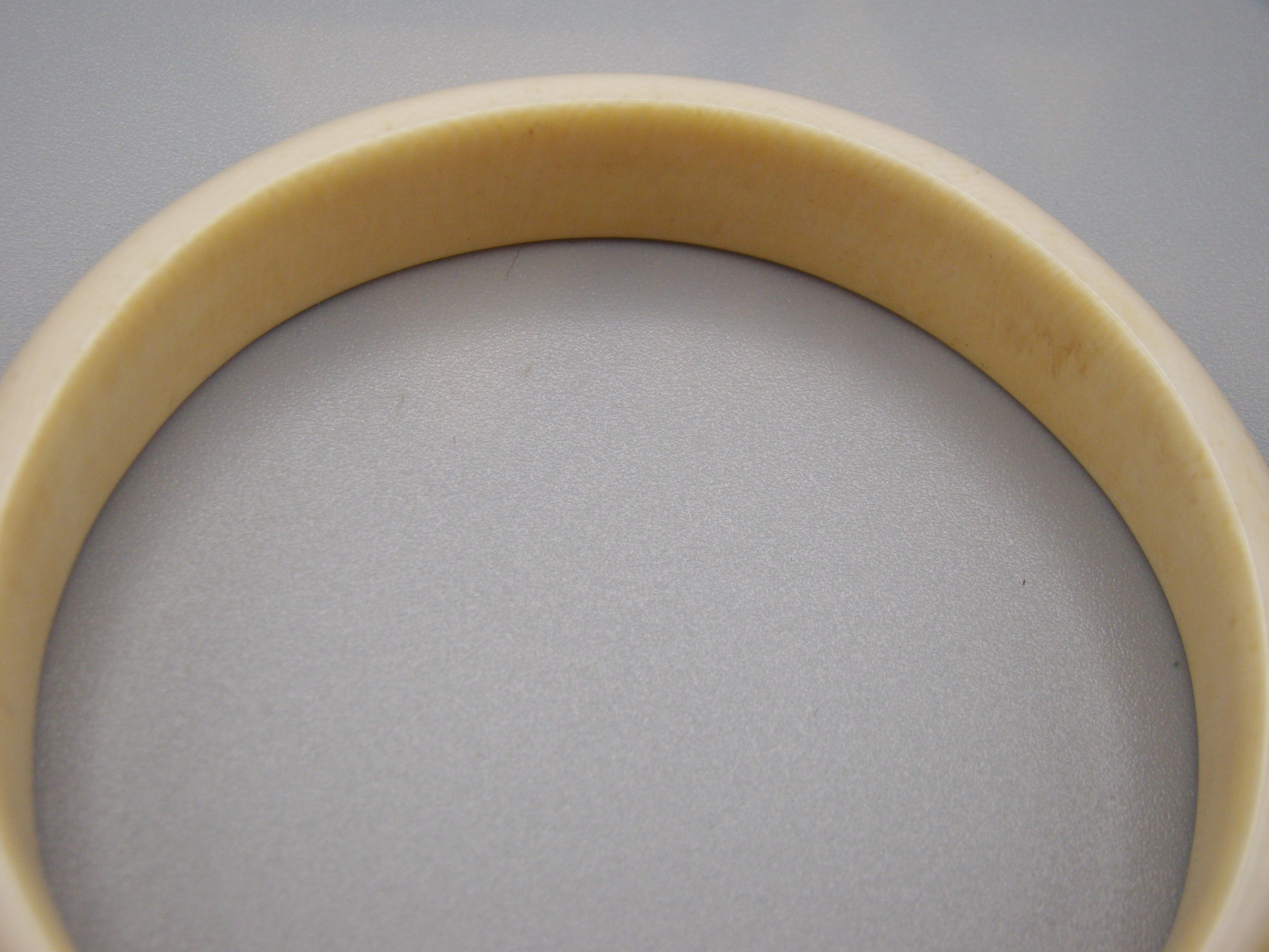 Antique Natural Elephant Ivory Bracelet - Kingdom of Antique Arts