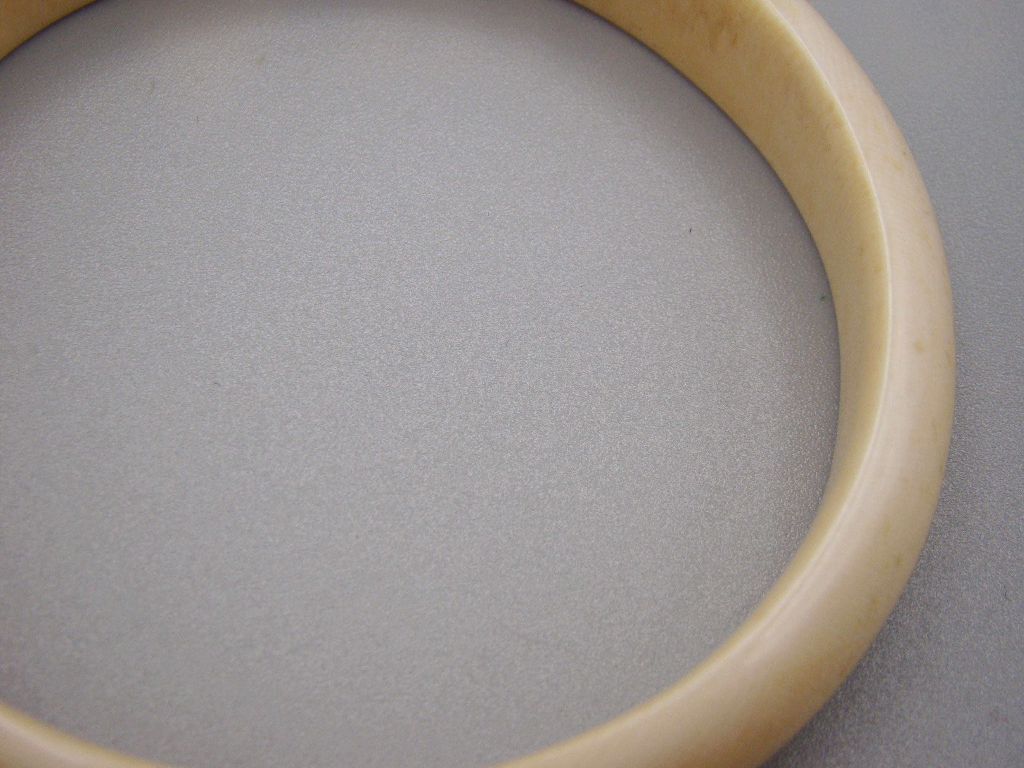 Antique Natural Elephant Ivory Bracelet - Kingdom of Antique Arts