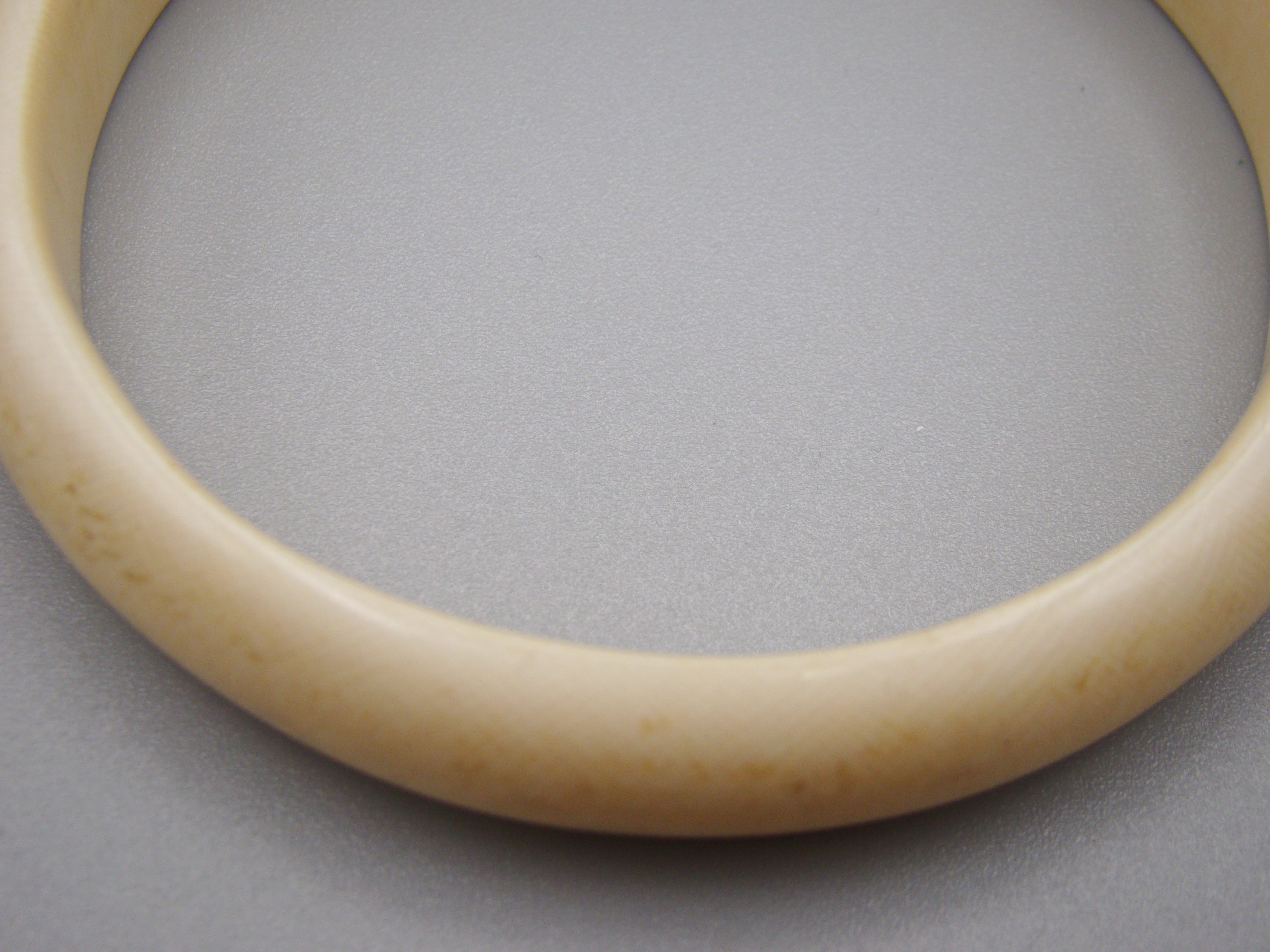 Antique Natural Elephant Ivory Bracelet - Kingdom of Antique Arts
