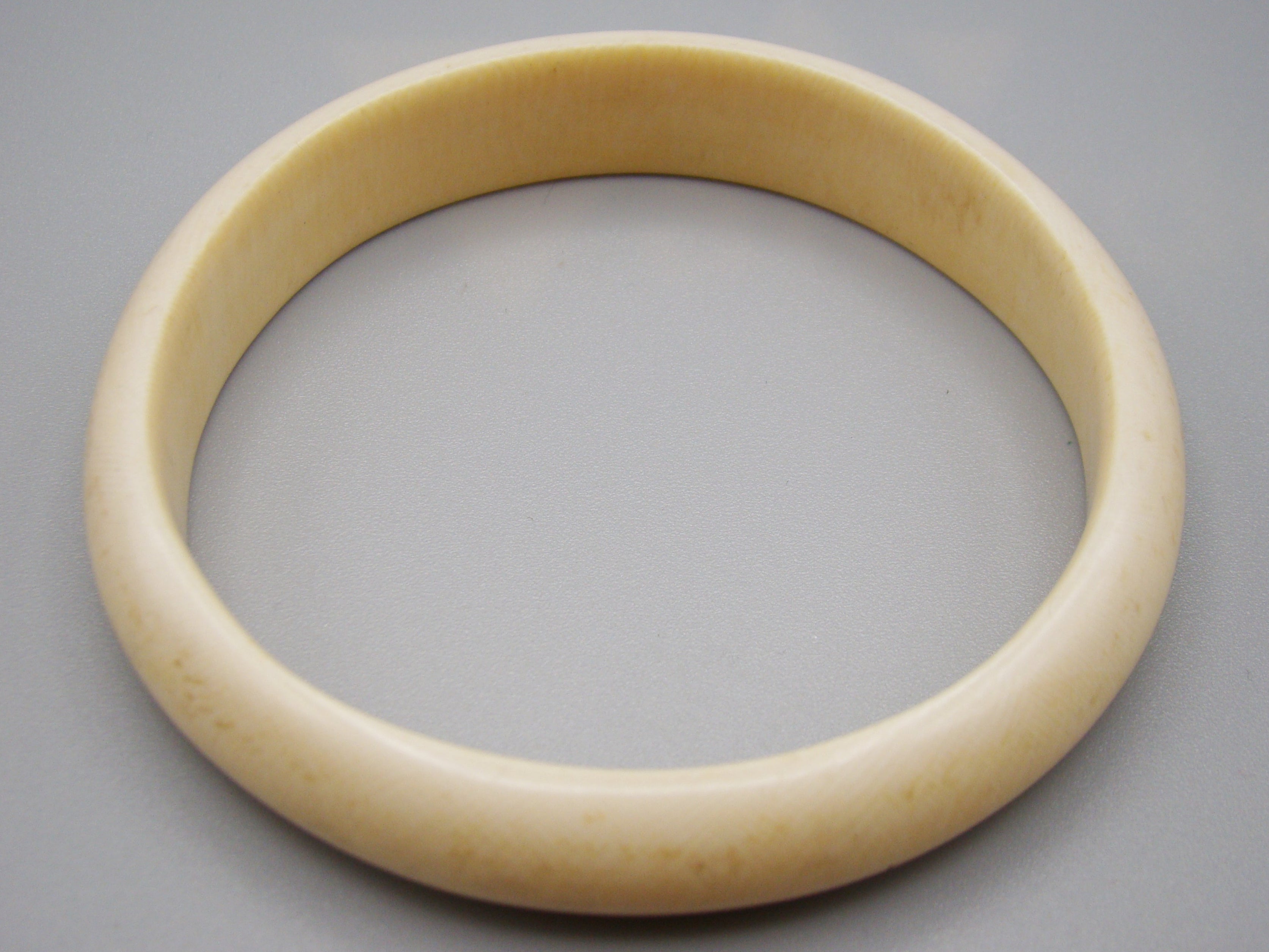 Antique Natural Elephant Ivory Bracelet - Kingdom of Antique Arts