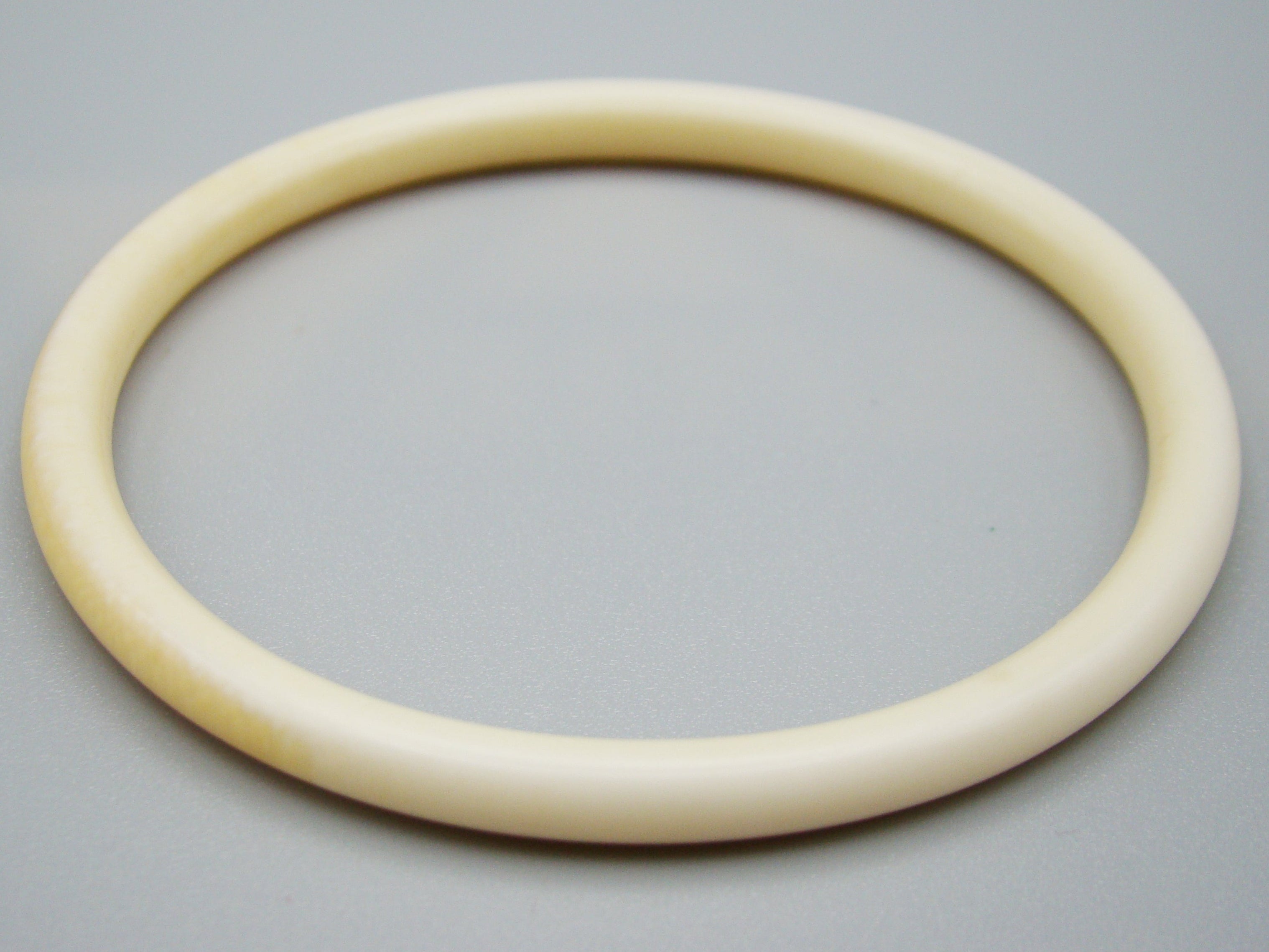 Antique Natural Elephant Ivory Bracelet - Kingdom of Antique Arts