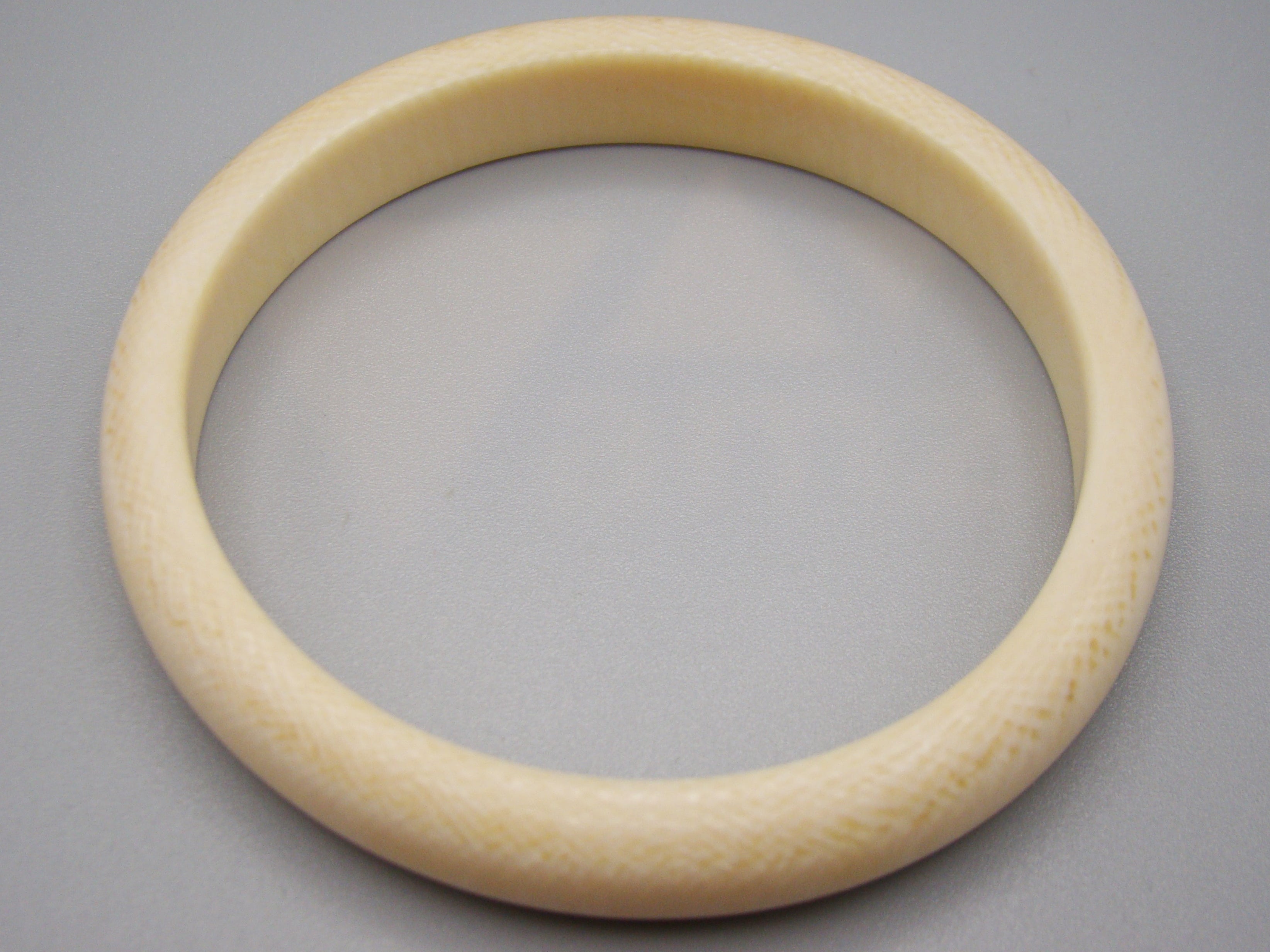Antique Natural Elephant Ivory Bracelet - Kingdom of Antique Arts