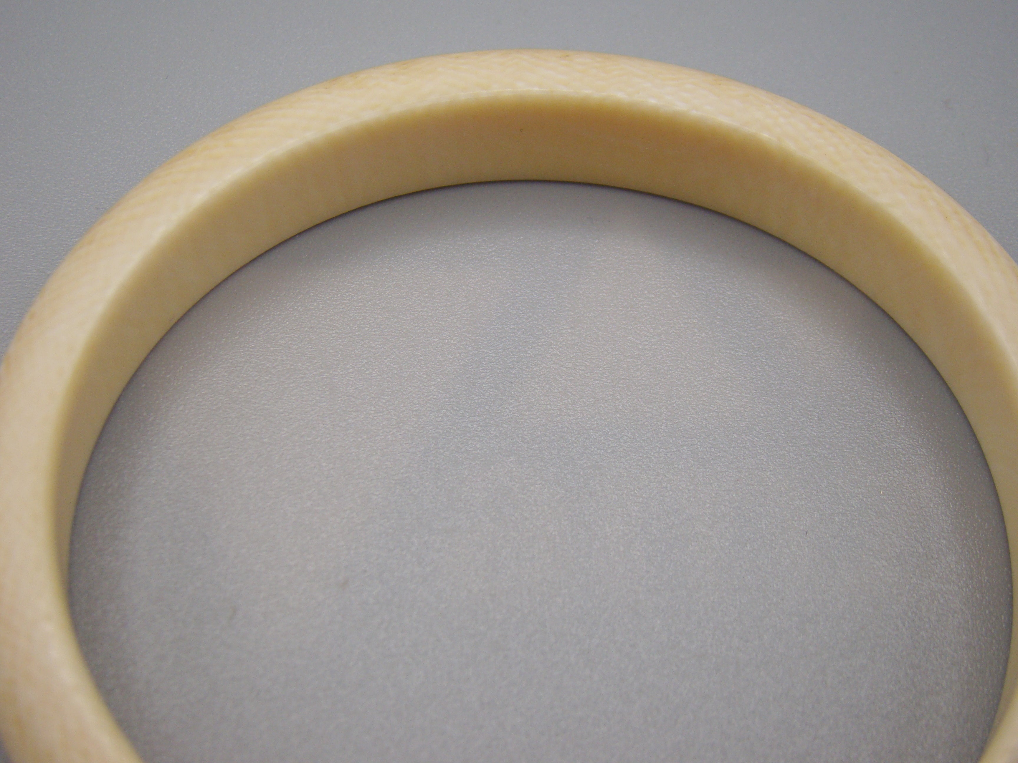 Antique Natural Elephant Ivory Bracelet - Kingdom of Antique Arts
