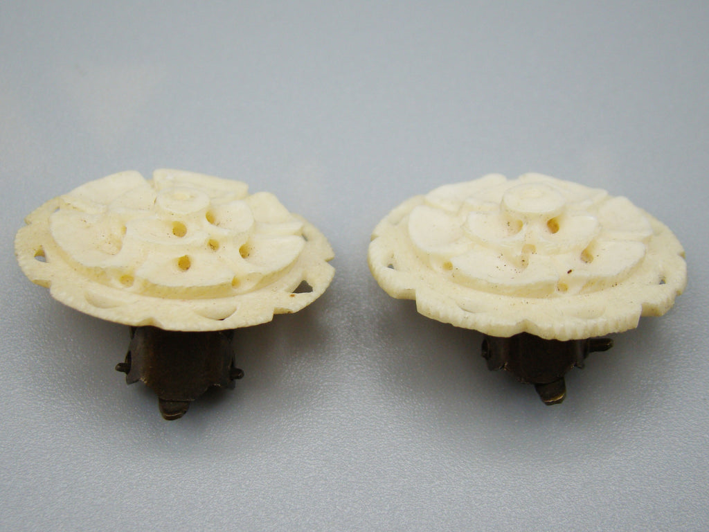 Antique Natural Bone Earrings - Kingdom of Antique Arts