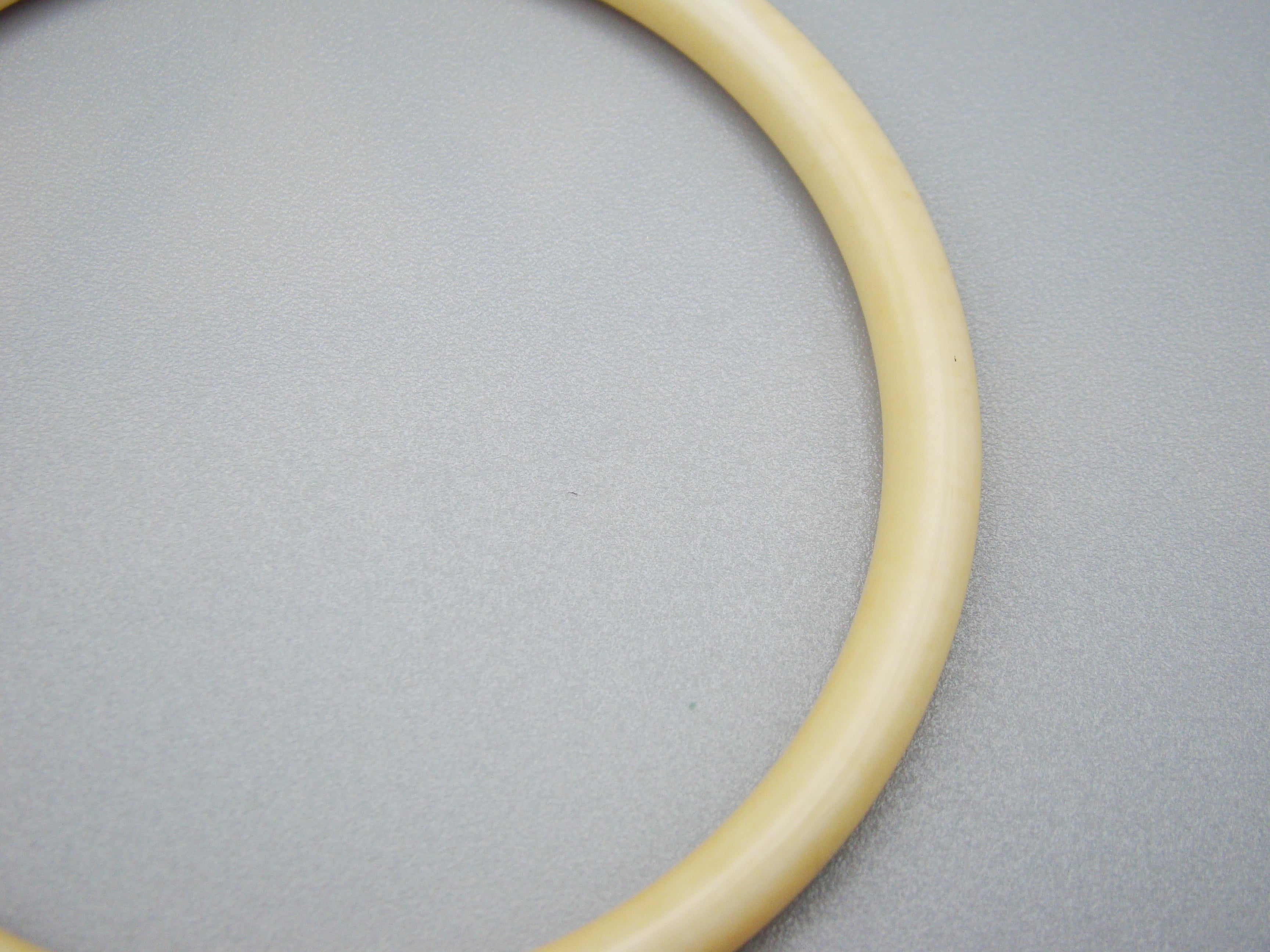 Antique Ivory, Natural Ivory, Ivory Bracelet, Mediterranean Ivory, handcarved Ivory, Asien Ivory, Elephant Ivory