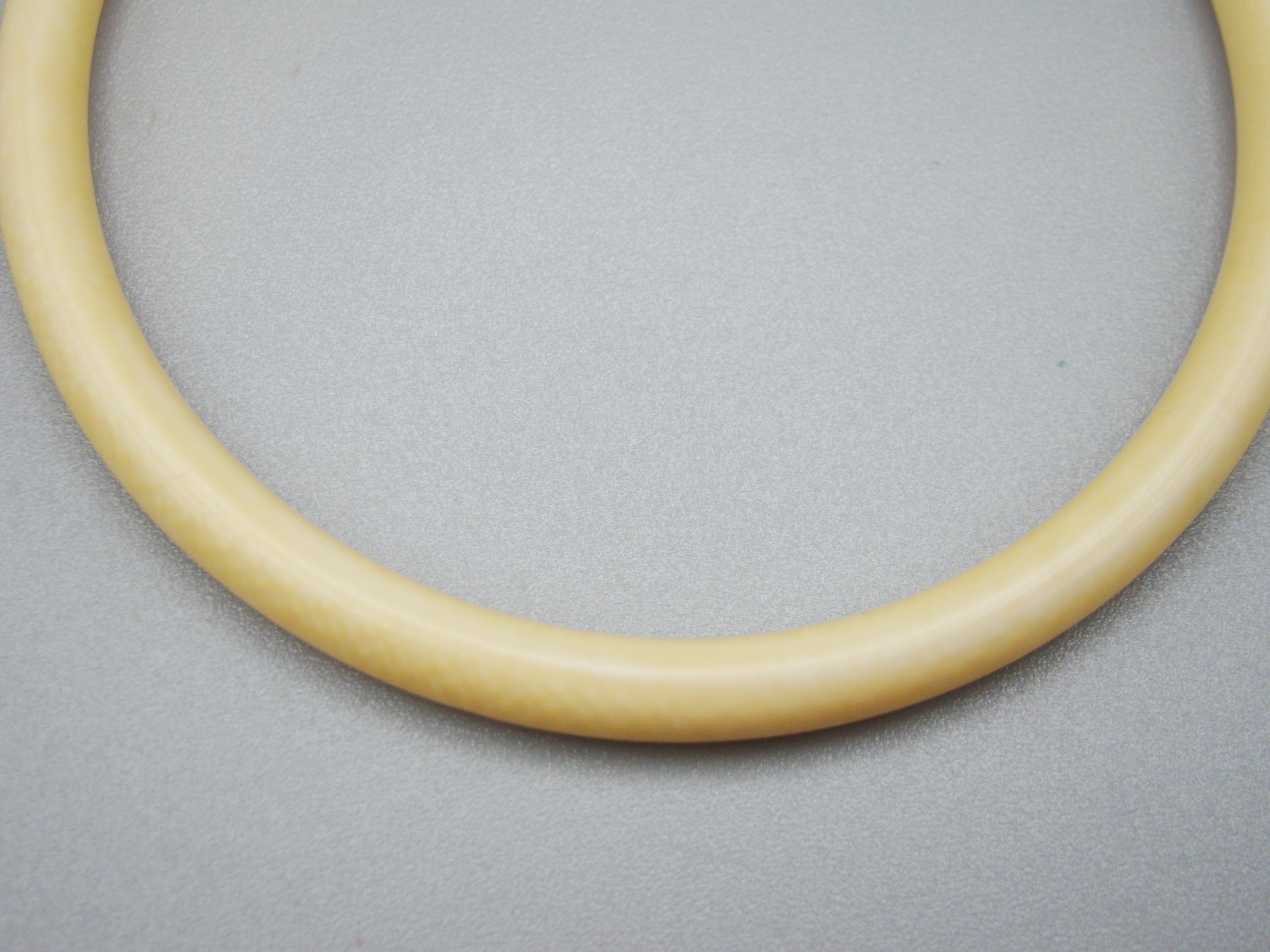 Antique Ivory, Natural Ivory, Ivory Bracelet, Mediterranean Ivory, handcarved Ivory, Asien Ivory, Elephant Ivory