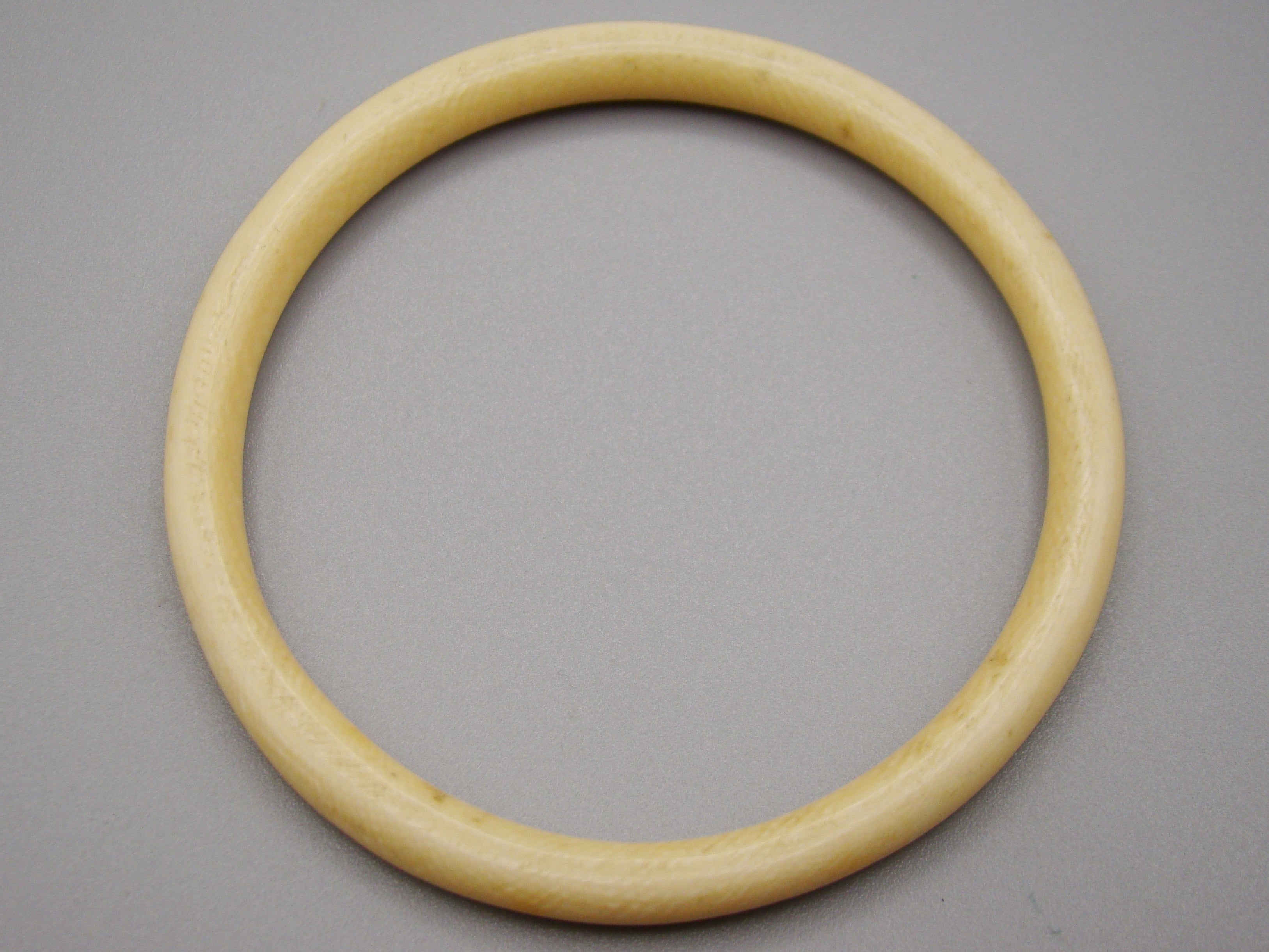 Antique Ivory, Natural Ivory, Ivory Bracelet, Mediterranean Ivory, handcarved Ivory, Asien Ivory, Elephant Ivory