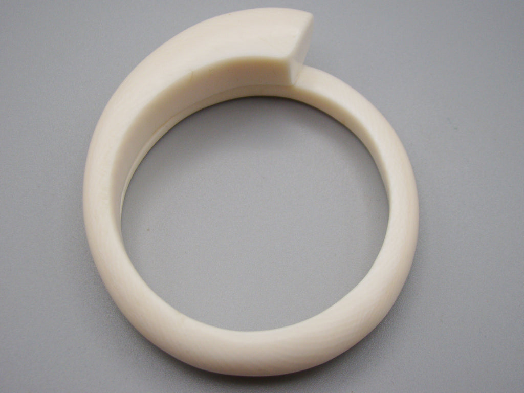 Antique Natural Elephant Ivory Bracelet - Kingdom of Antique Arts