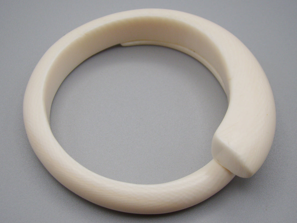 Antique Natural Elephant Ivory Bracelet - Kingdom of Antique Arts
