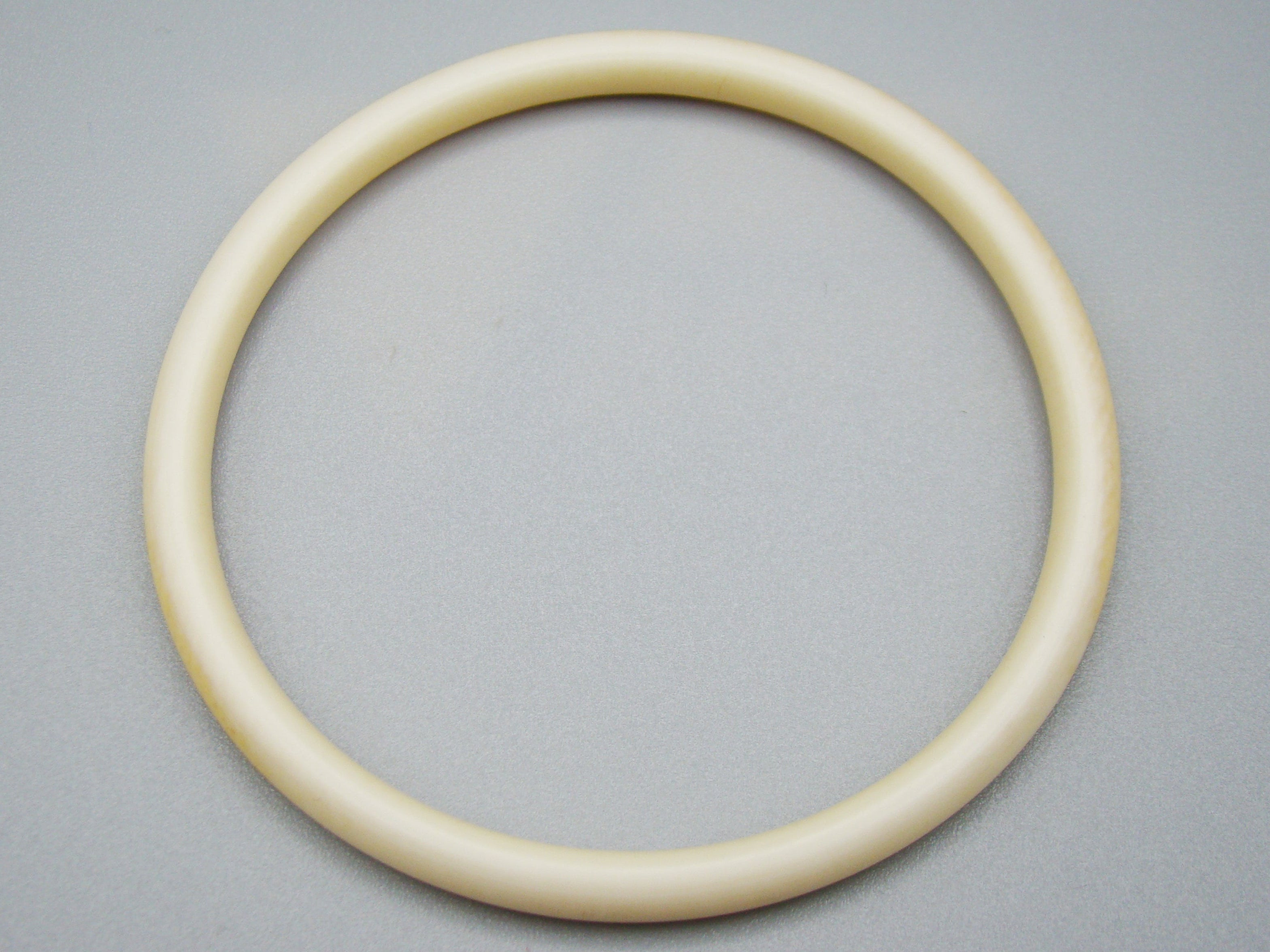 Antique Natural Elephant Ivory Bracelet - Kingdom of Antique Arts