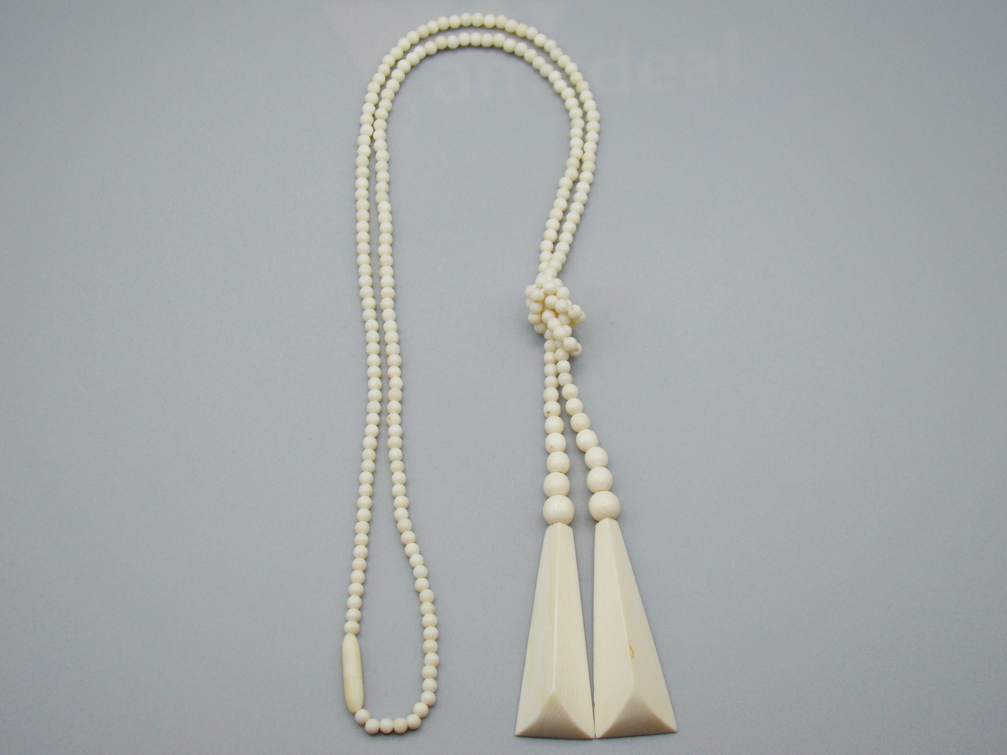 Antique Ivory, Natural Ivory, Ivory Necklace, Mediterranean Ivory, handcarved Ivory, Asien Ivory, Elephant Ivory, Ivory Chain