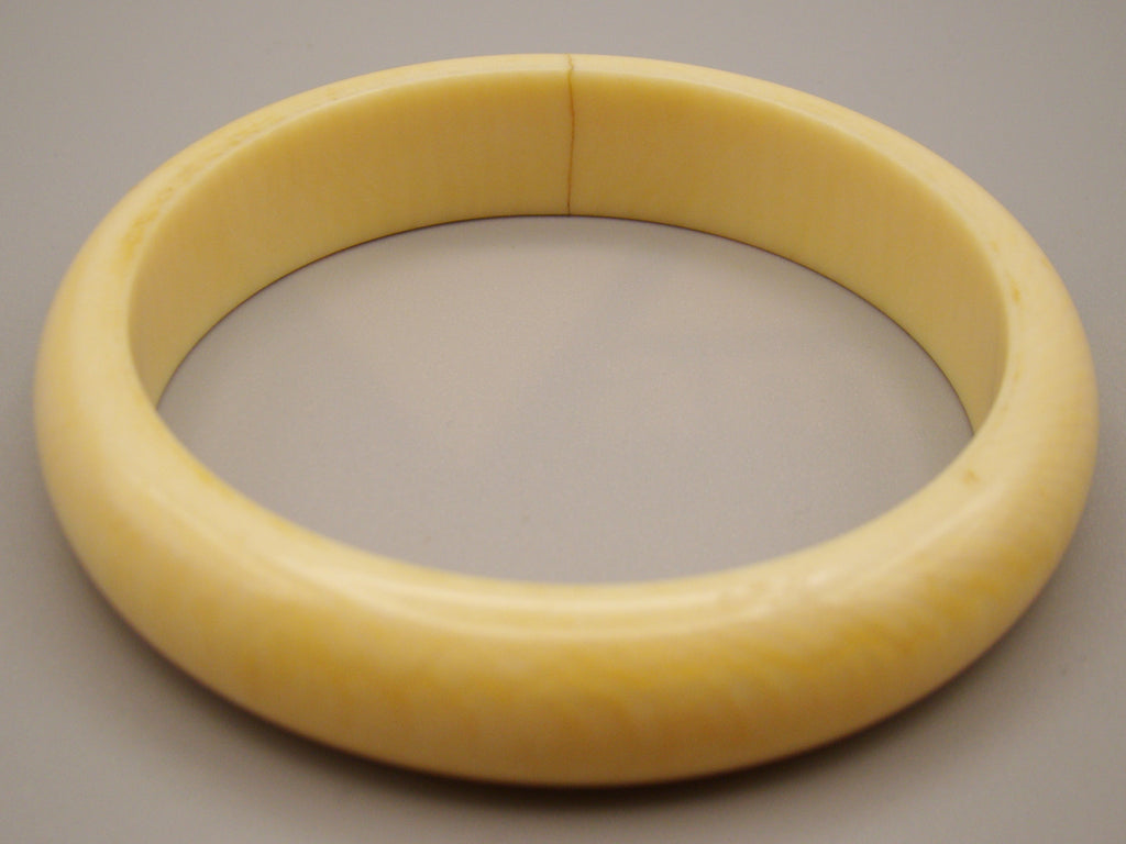 Antique Ivory, Natural Ivory, Ivory Bracelet, Mediterranean Ivory, handcarved Ivory, Asien Ivory, Elephant Ivory