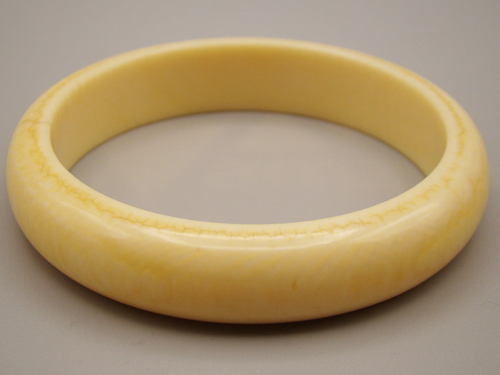 Antique Ivory, Natural Ivory, Ivory Bracelet, Mediterranean Ivory, handcarved Ivory, Asien Ivory, Elephant Ivory