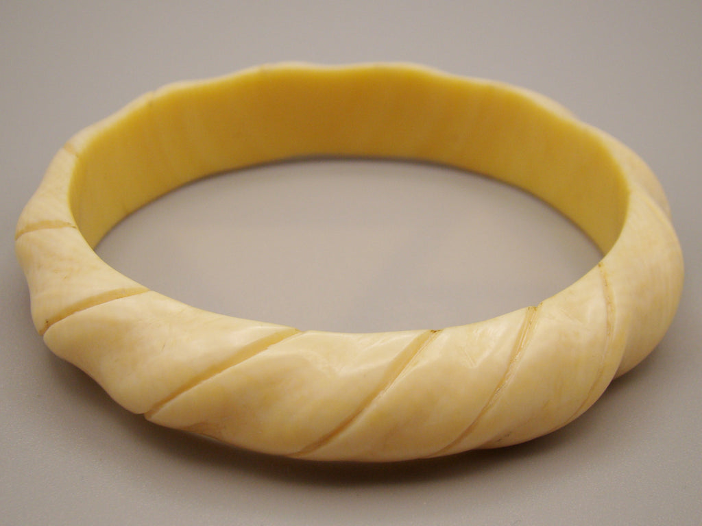Antique Natural Elephant Ivory Bracelet - Kingdom of Antique Arts