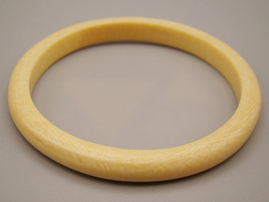 Antique Ivory, Natural Ivory, Ivory Bracelet, Mediterranean Ivory, handcarved Ivory, Asien Ivory, Elephant Ivory