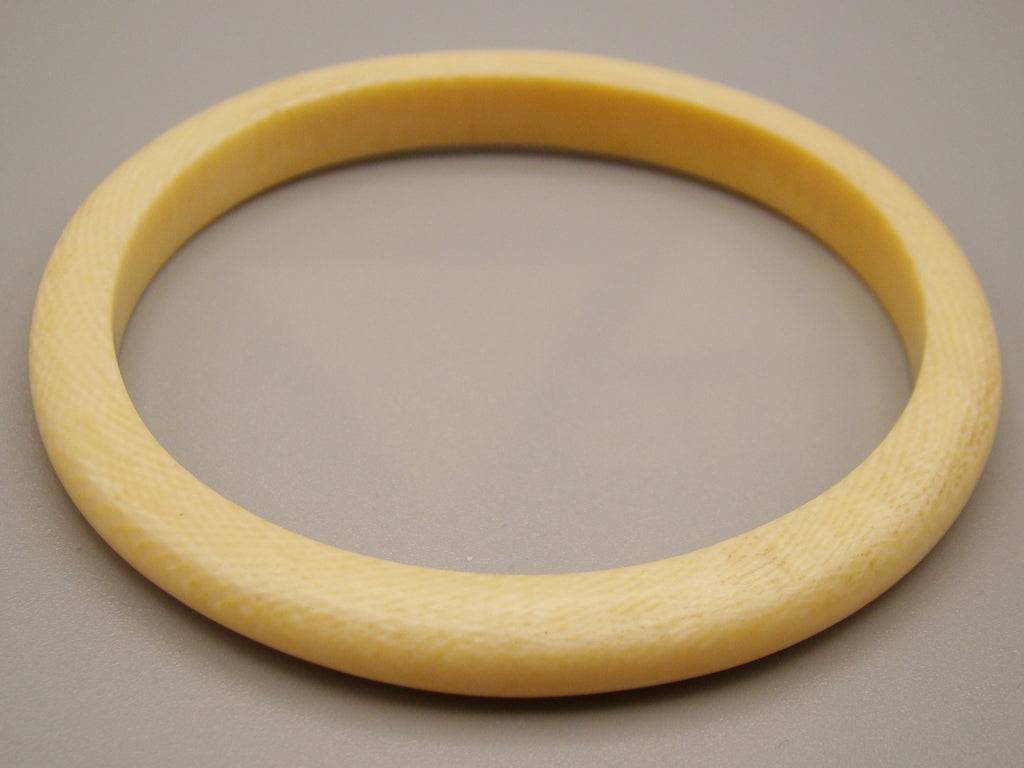 Antique Ivory, Natural Ivory, Ivory Bracelet, Mediterranean Ivory, handcarved Ivory, Asien Ivory, Elephant Ivory