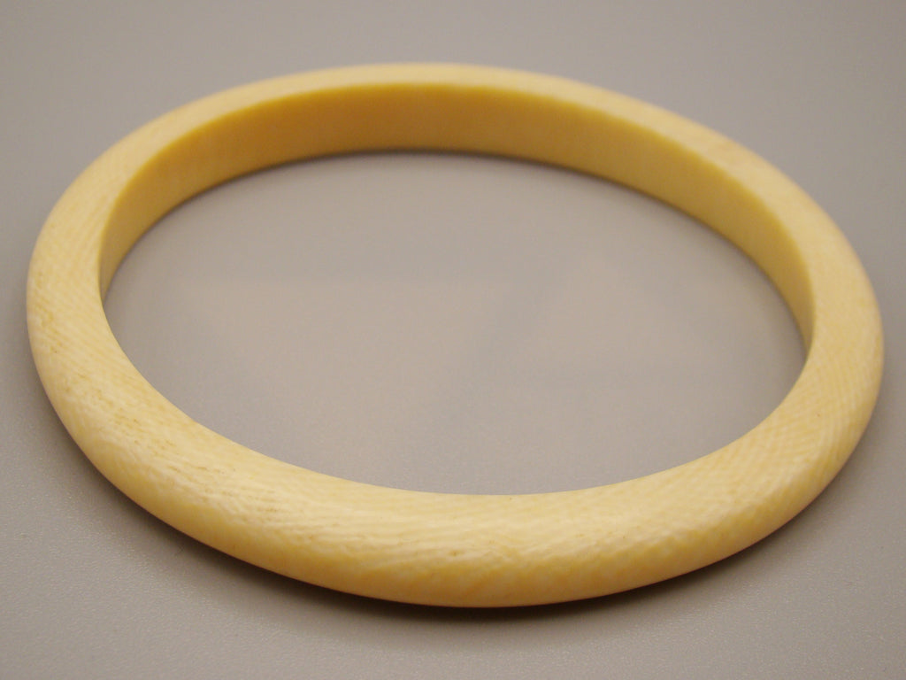 Antique Ivory, Natural Ivory, Ivory Bracelet, Mediterranean Ivory, handcarved Ivory, Asien Ivory, Elephant Ivory