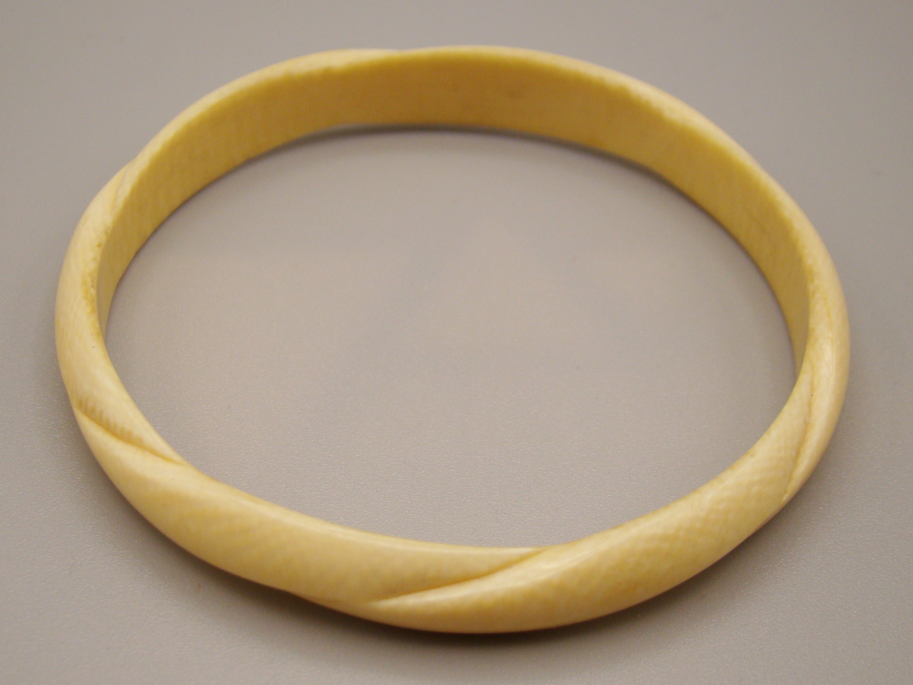 Antique Natural Elephant Ivory Bracelet - Kingdom of Antique Arts
