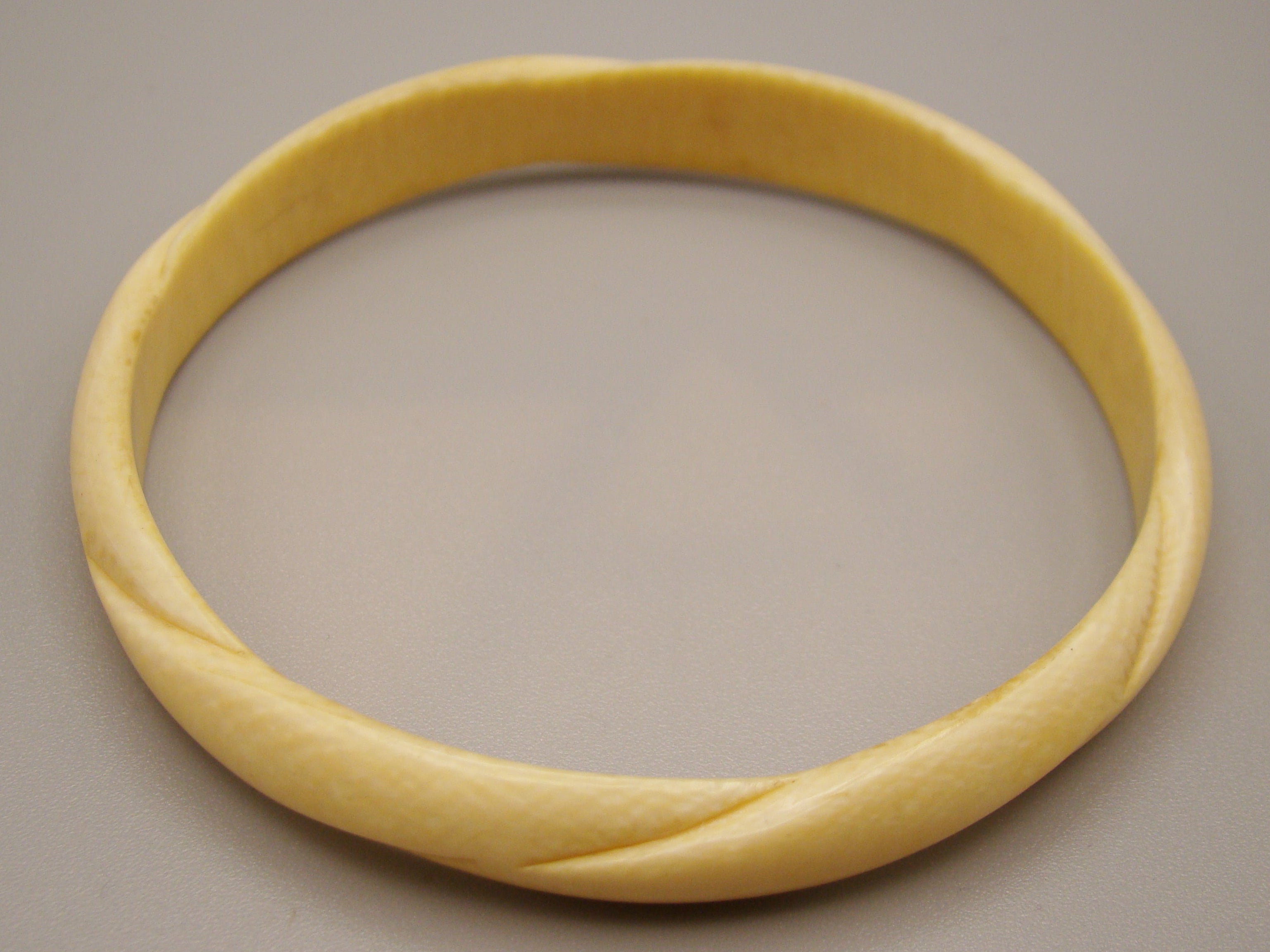 Antique Natural Elephant Ivory Bracelet - Kingdom of Antique Arts