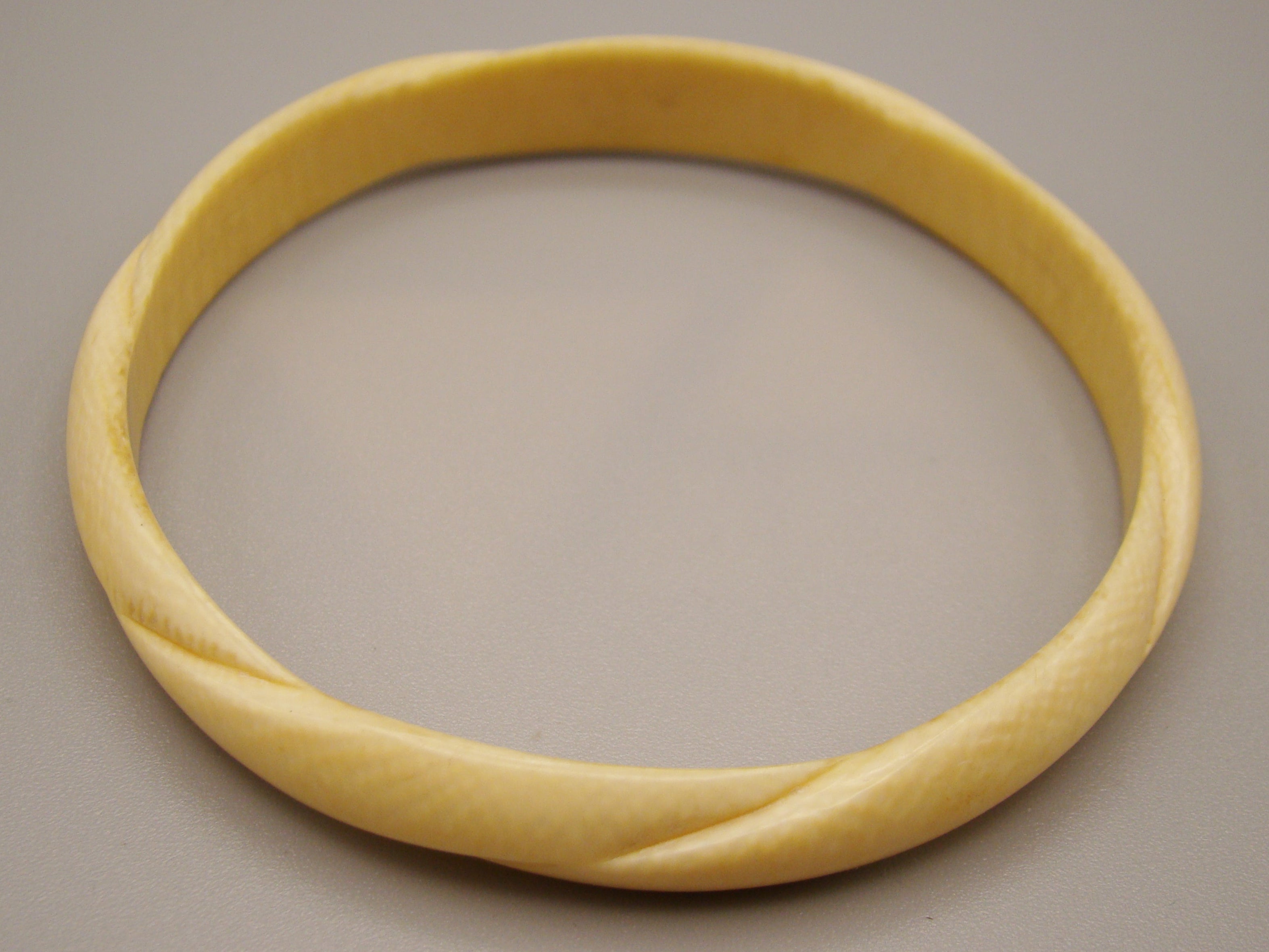 Antique Natural Elephant Ivory Bracelet - Kingdom of Antique Arts