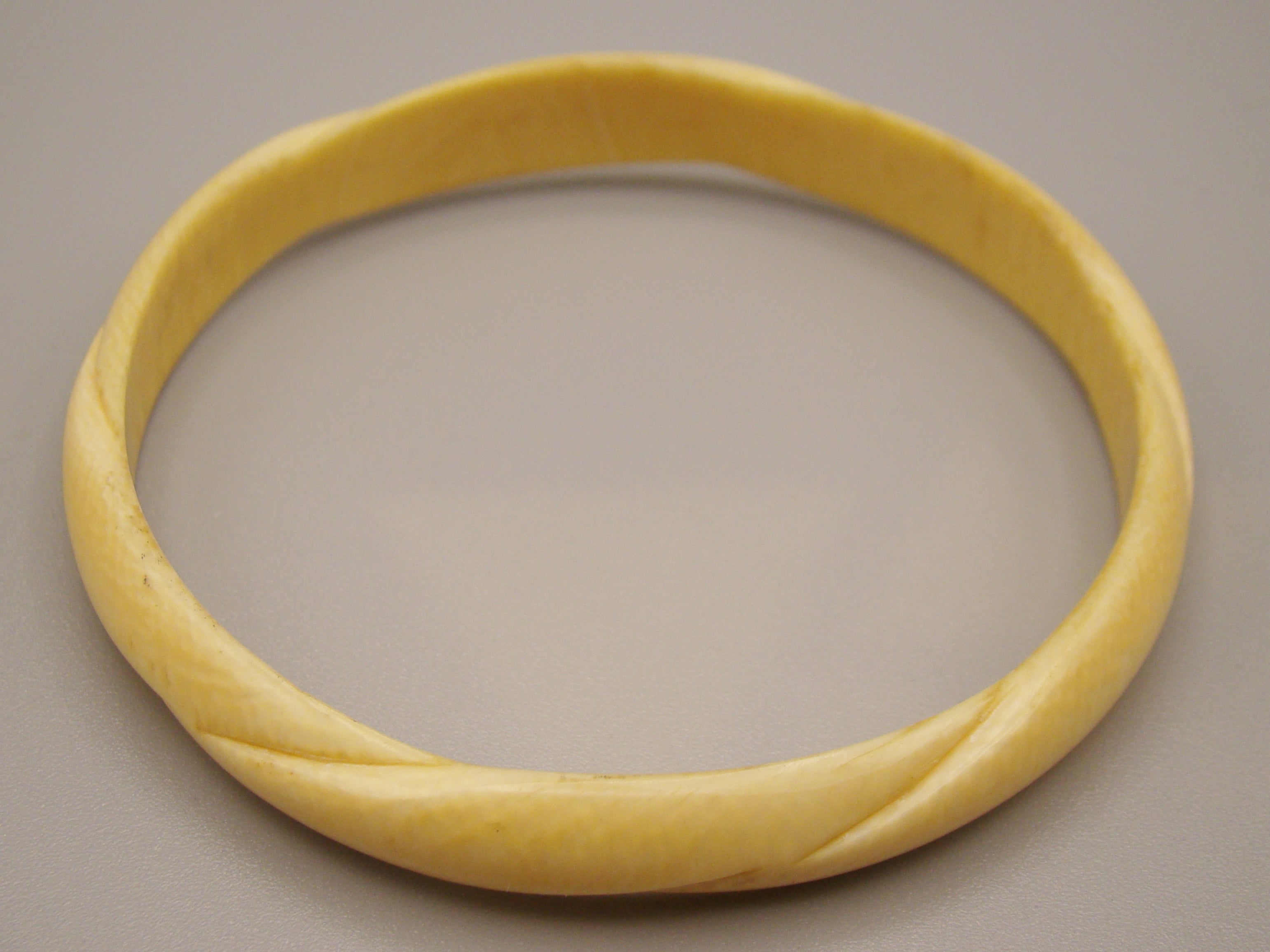 Antique Natural Elephant Ivory Bracelet - Kingdom of Antique Arts