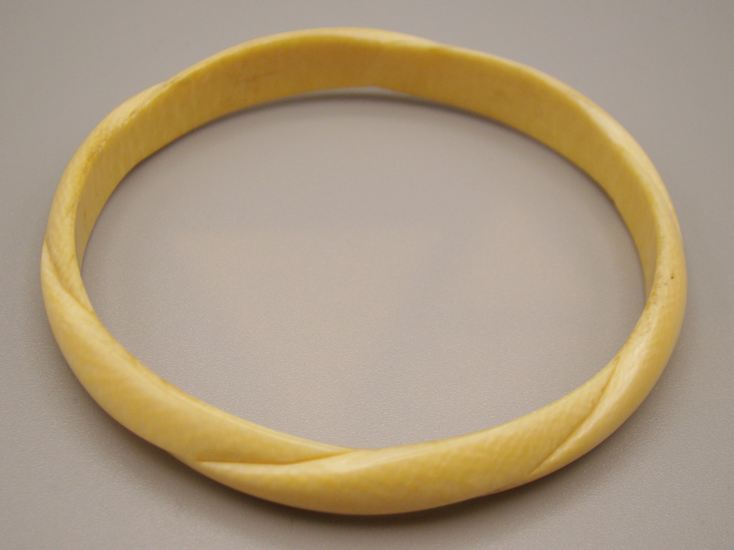 Antique Natural Elephant Ivory Bracelet - Kingdom of Antique Arts