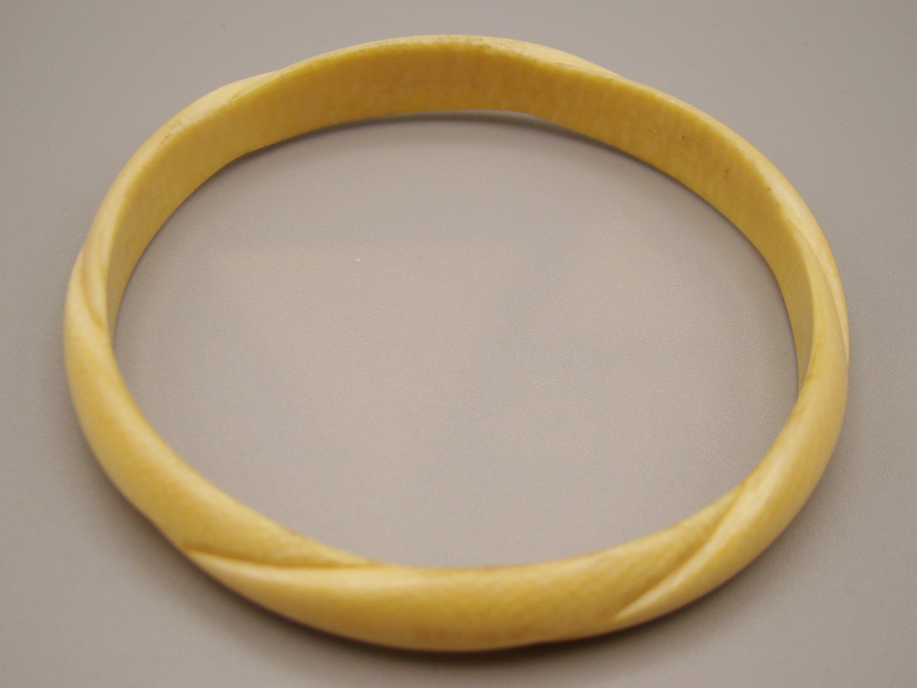 Antique Natural Elephant Ivory Bracelet - Kingdom of Antique Arts