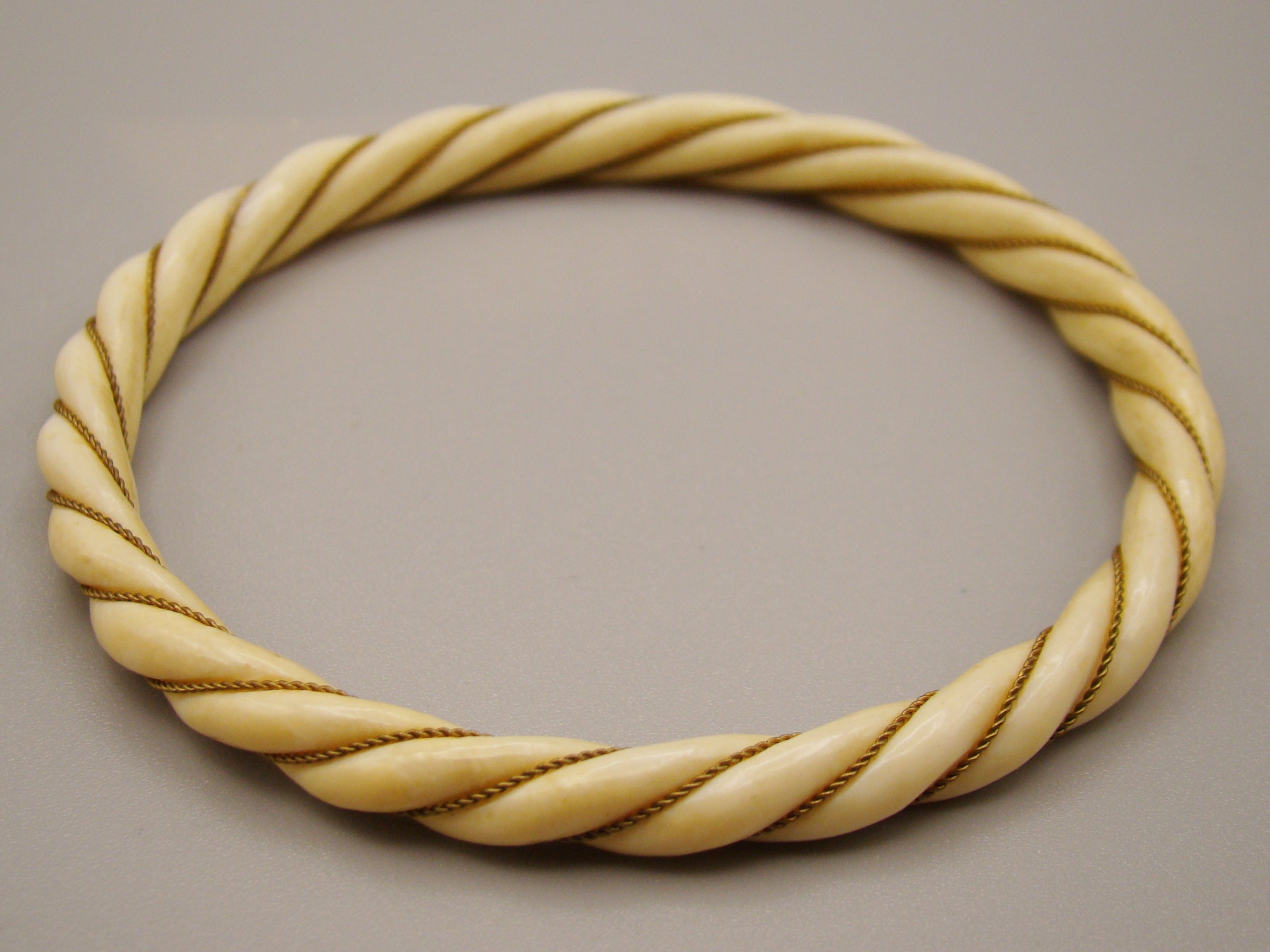 Antique Natural Elephant Ivory Bracelet - Kingdom of Antique Arts