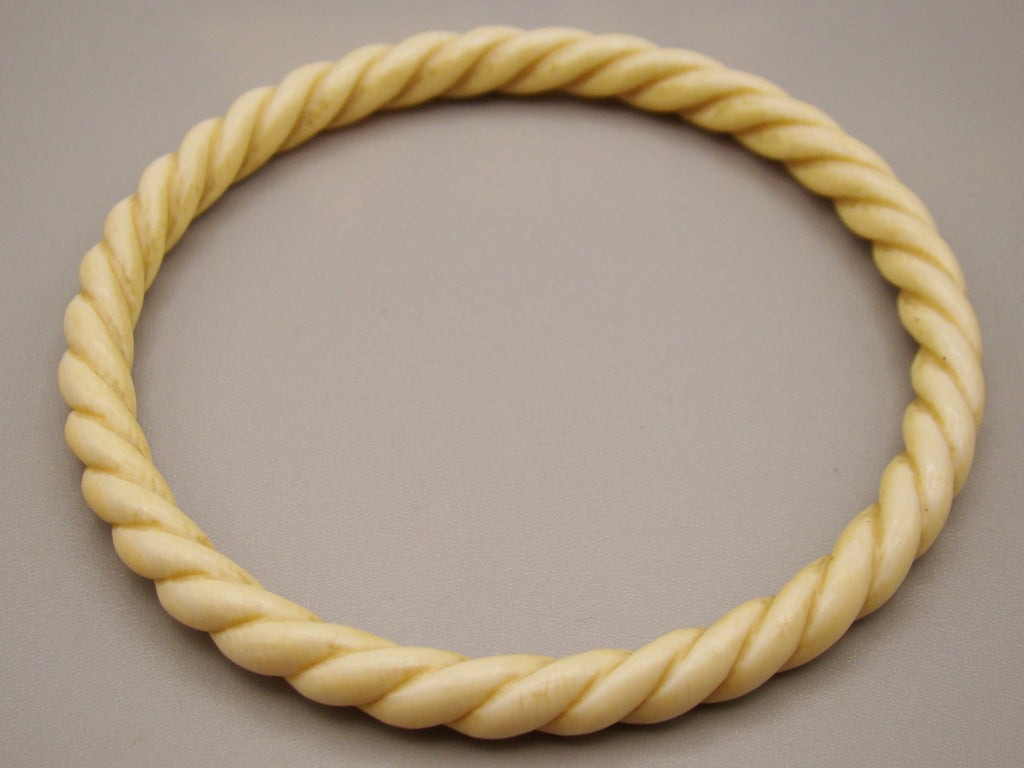 Antique Ivory, Natural Ivory, Ivory Bracelet, Mediterranean Ivory, handcarved Ivory, Asien Ivory, Elephant Ivory