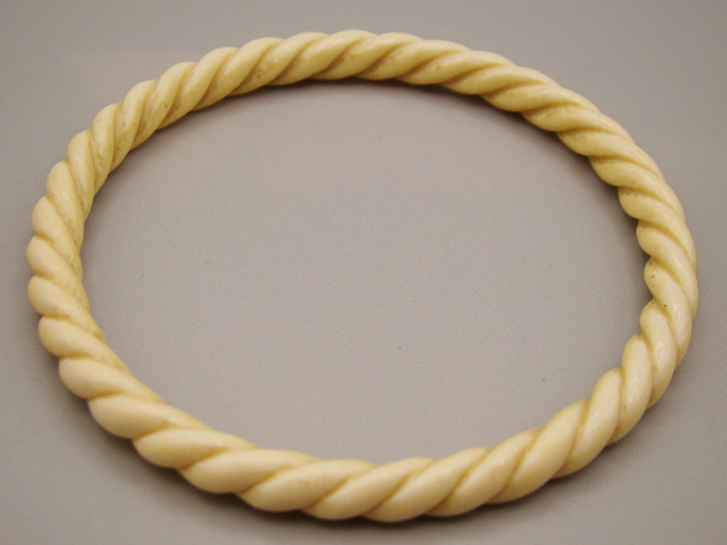 Antique Ivory, Natural Ivory, Ivory Bracelet, Mediterranean Ivory, handcarved Ivory, Asien Ivory, Elephant Ivory
