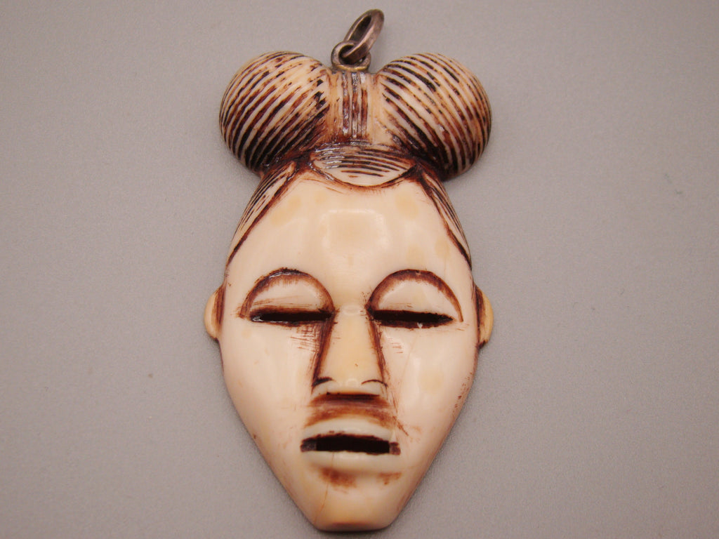 Antique Ivory, Natural Ivory, Mediterranean Ivory, handcarved Ivory, Asien Ivory, Elephant Ivory, Ivory Chain, Ivory Pendant