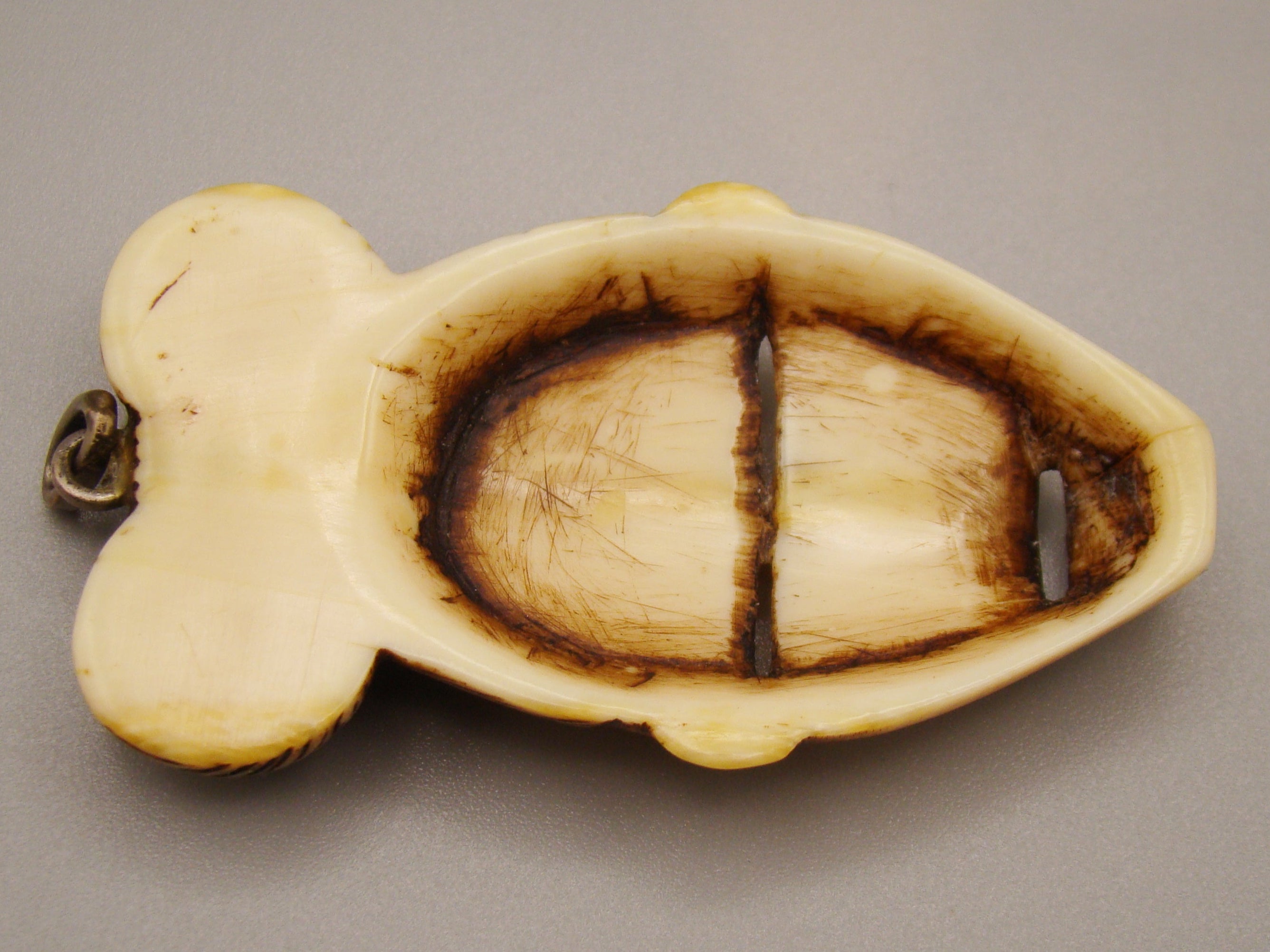 Antique Ivory, Natural Ivory, Mediterranean Ivory, handcarved Ivory, Asien Ivory, Elephant Ivory, Ivory Chain, Ivory Pendant
