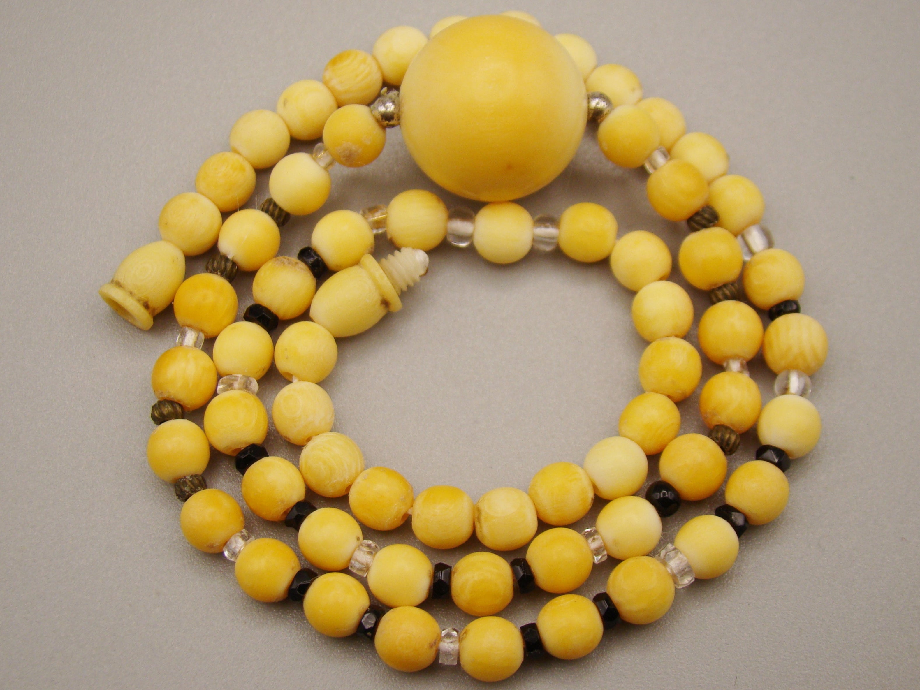 Antique Natural Elephant Ivory Necklace - Kingdom of Antique Arts