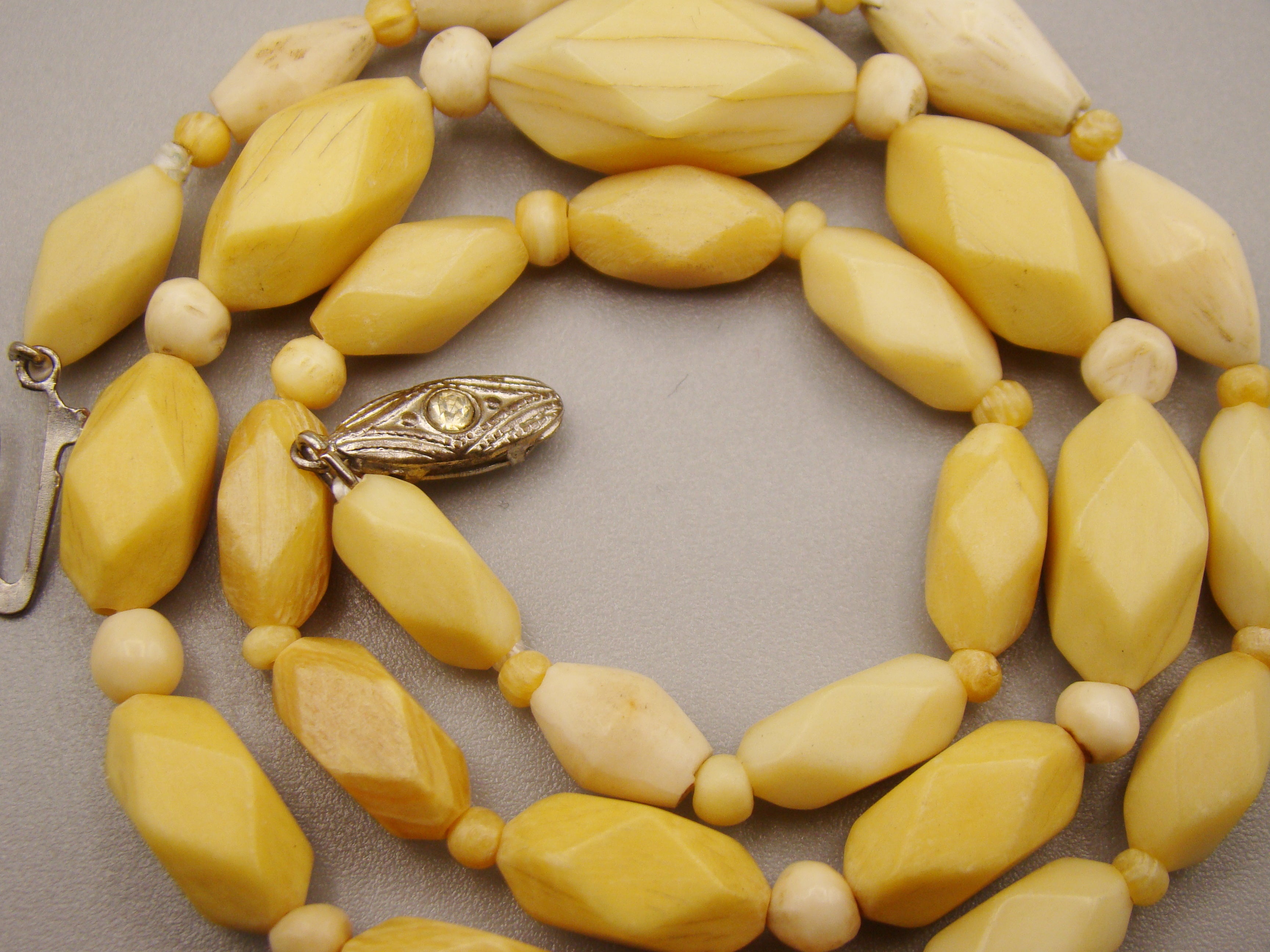 Antique Natural Elephant Ivory Necklace - Kingdom of Antique Arts