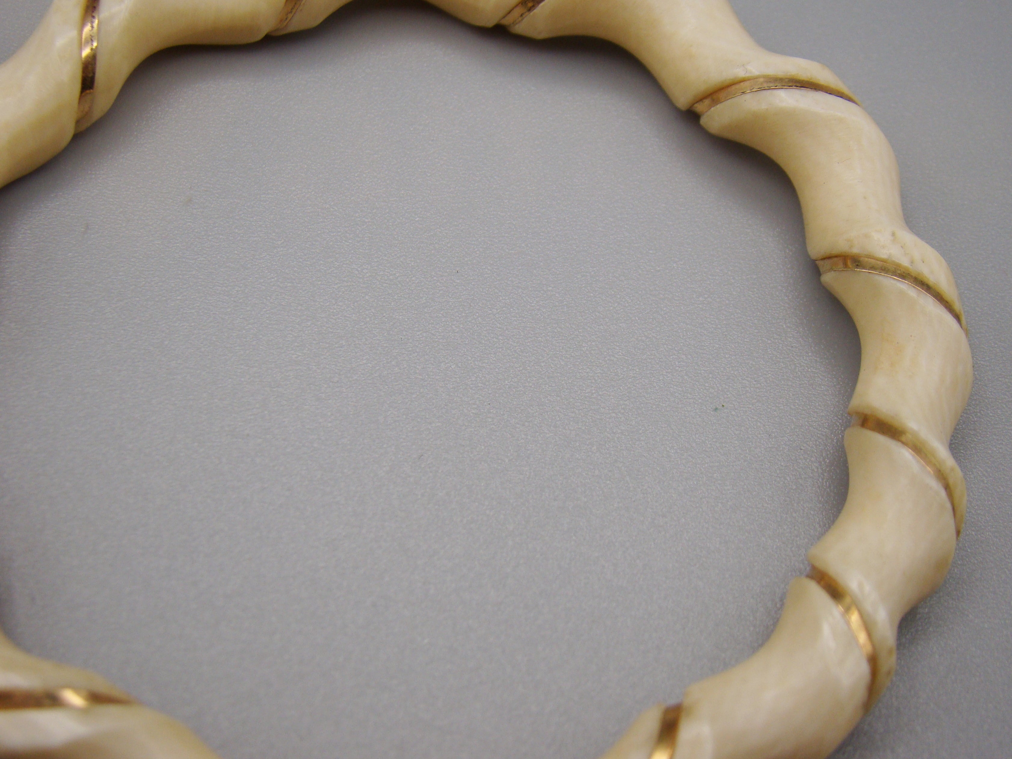 Antique Ivory, Natural Ivory, Ivory Bracelet, Mediterranean Ivory, handcarved Ivory, Asien Ivory, Elephant Ivory