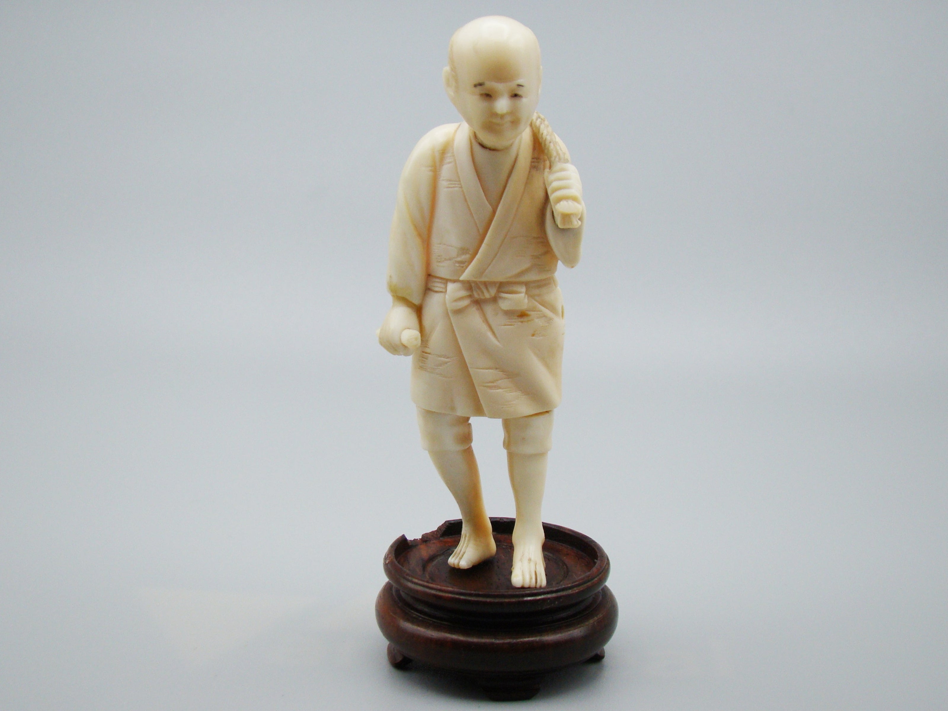 Antique Ivory, Natural Ivory, Ivory Figurine, Mediterranean Ivory, handcarved Ivory, Asien Ivory, Elephant Ivory