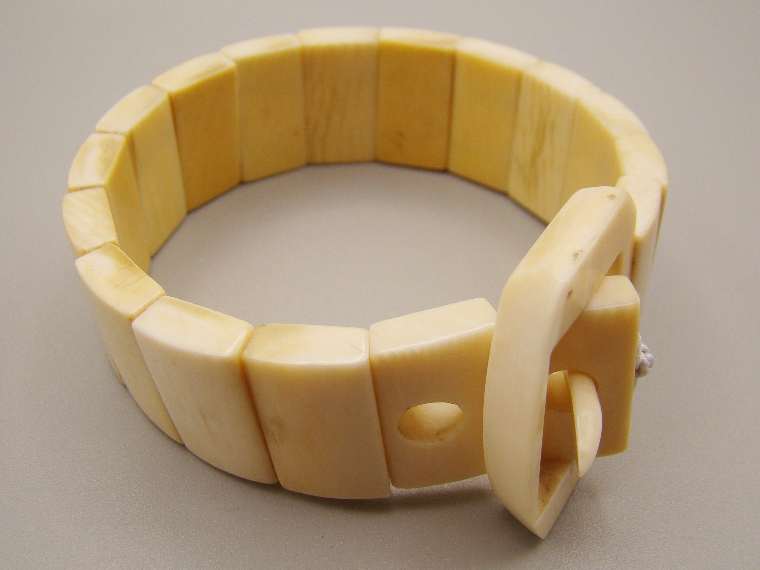 Antique Natural Elephant Ivory Bracelet - Kingdom of Antique Arts