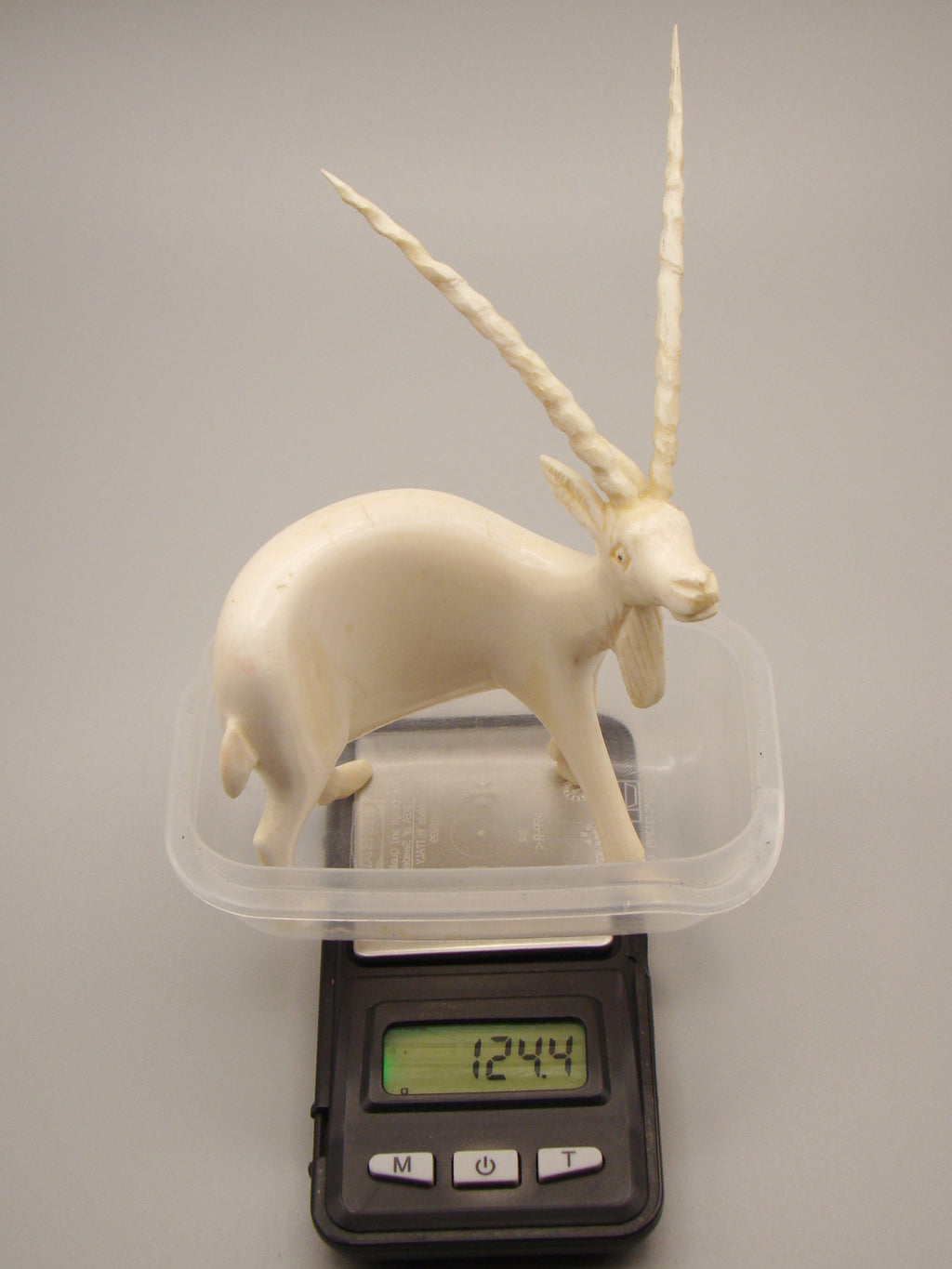 Antique Natural Elephant Ivory Figur - Handcarved - Kingdom of Antique Arts