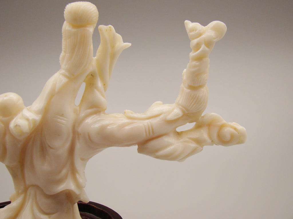 antique coral, natural coral, undyed coral, white Angel skin coral, Italian coral, pacific coral, Sardinian Coral, sea coral, Mediterranean coral, Mediterranean Figurine, Mediterranean white angel skin, Mediterranean sculpture, coral sculpture, coral figurine, Asien coral, Asien figurine, handcarved coral