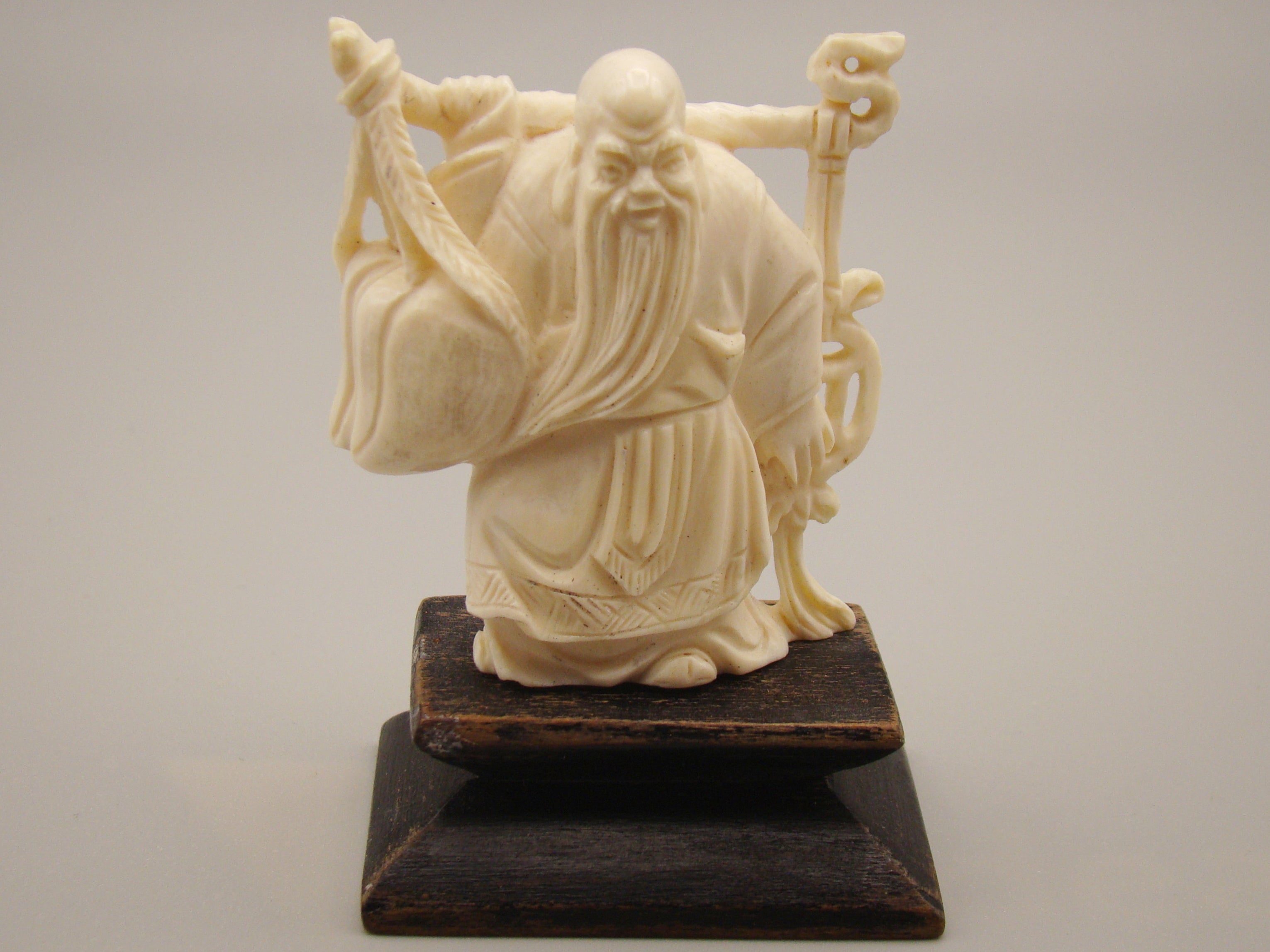 Antique Natural Elephant Ivory Figur - Handcarved - Kingdom of Antique Arts