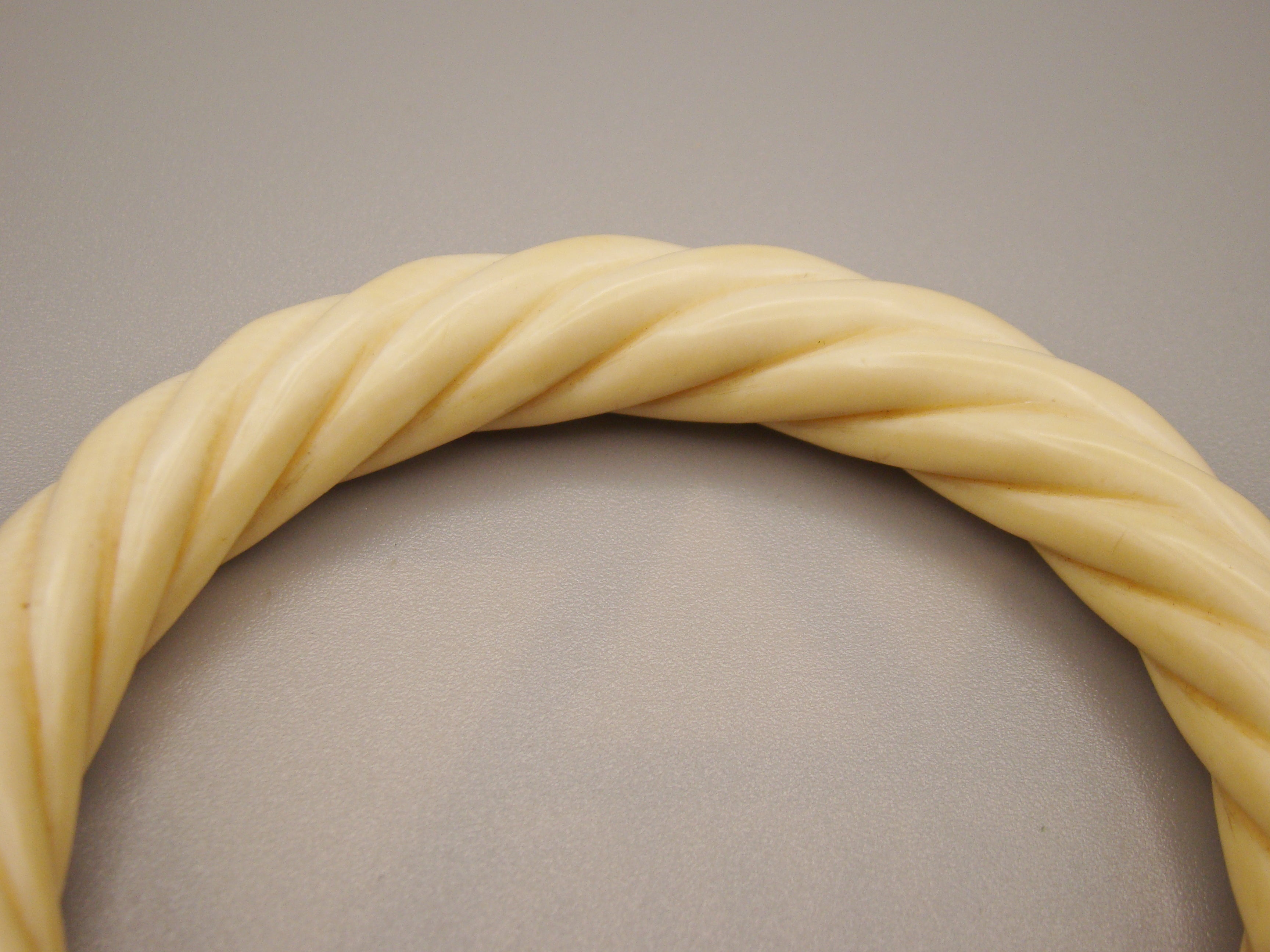 Antique Natural Elephant Ivory Bracelet - Kingdom of Antique Arts