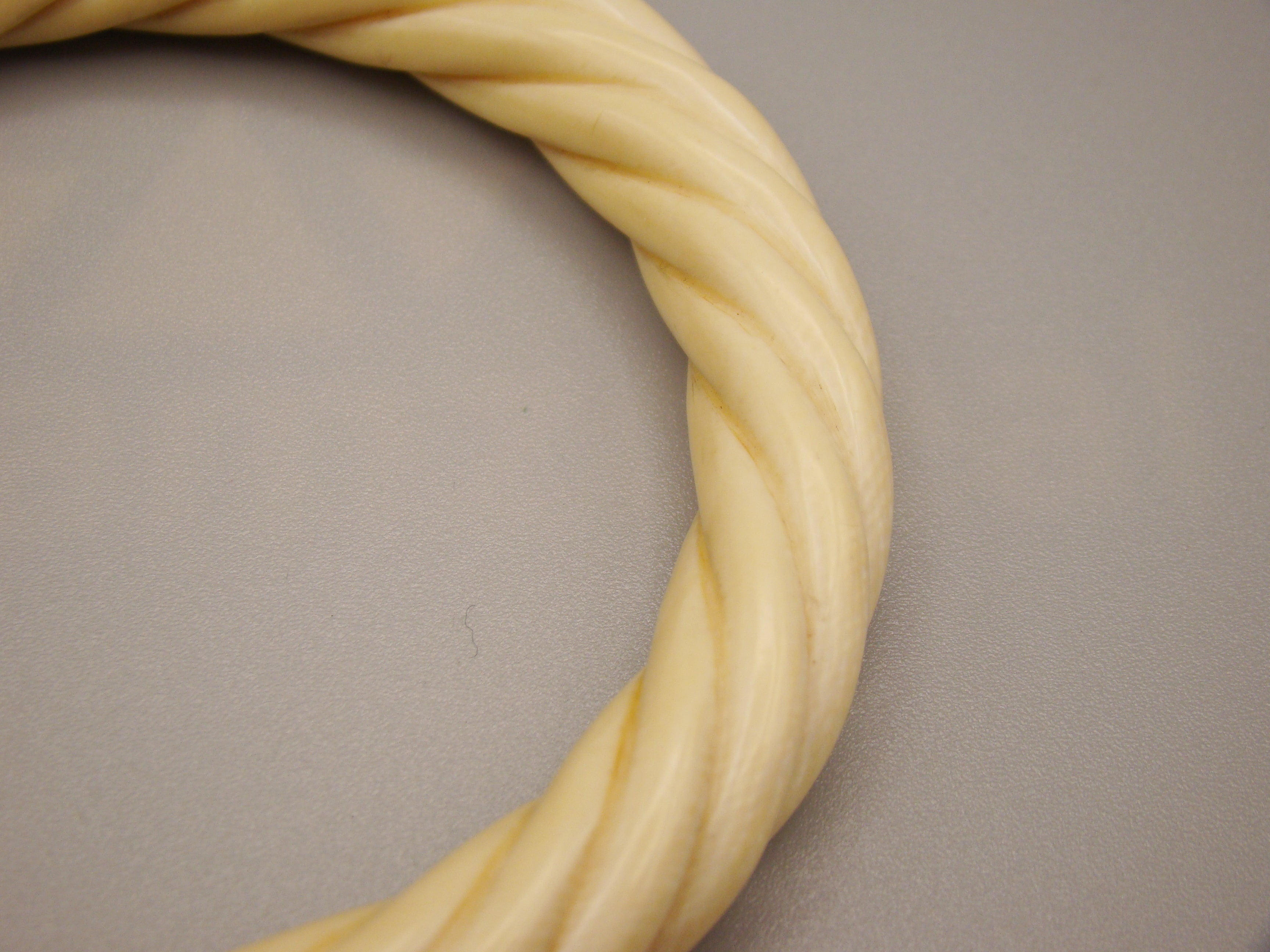 Antique Natural Elephant Ivory Bracelet - Kingdom of Antique Arts